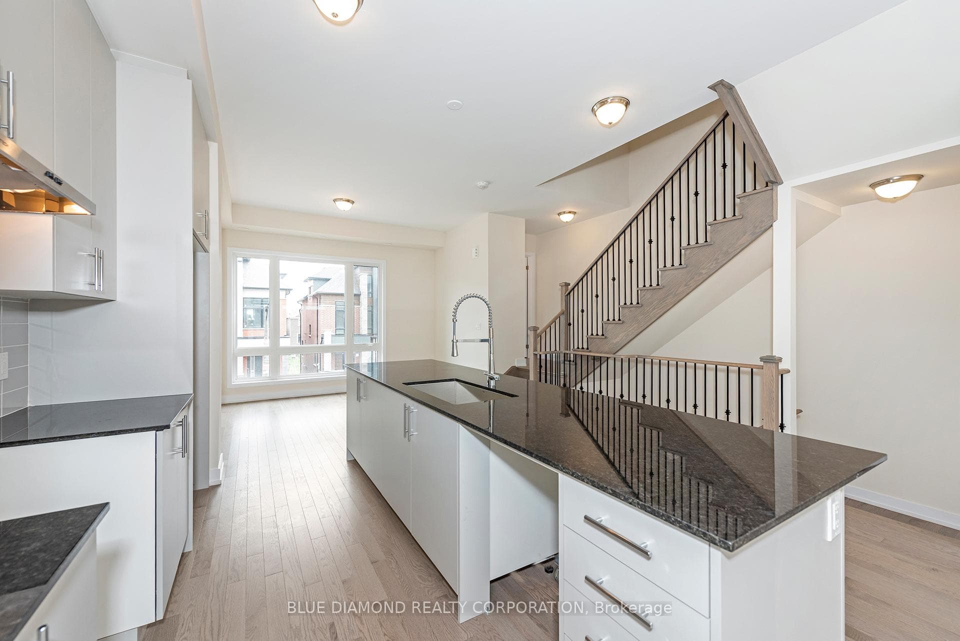 3062 PERKINS Way photo 6