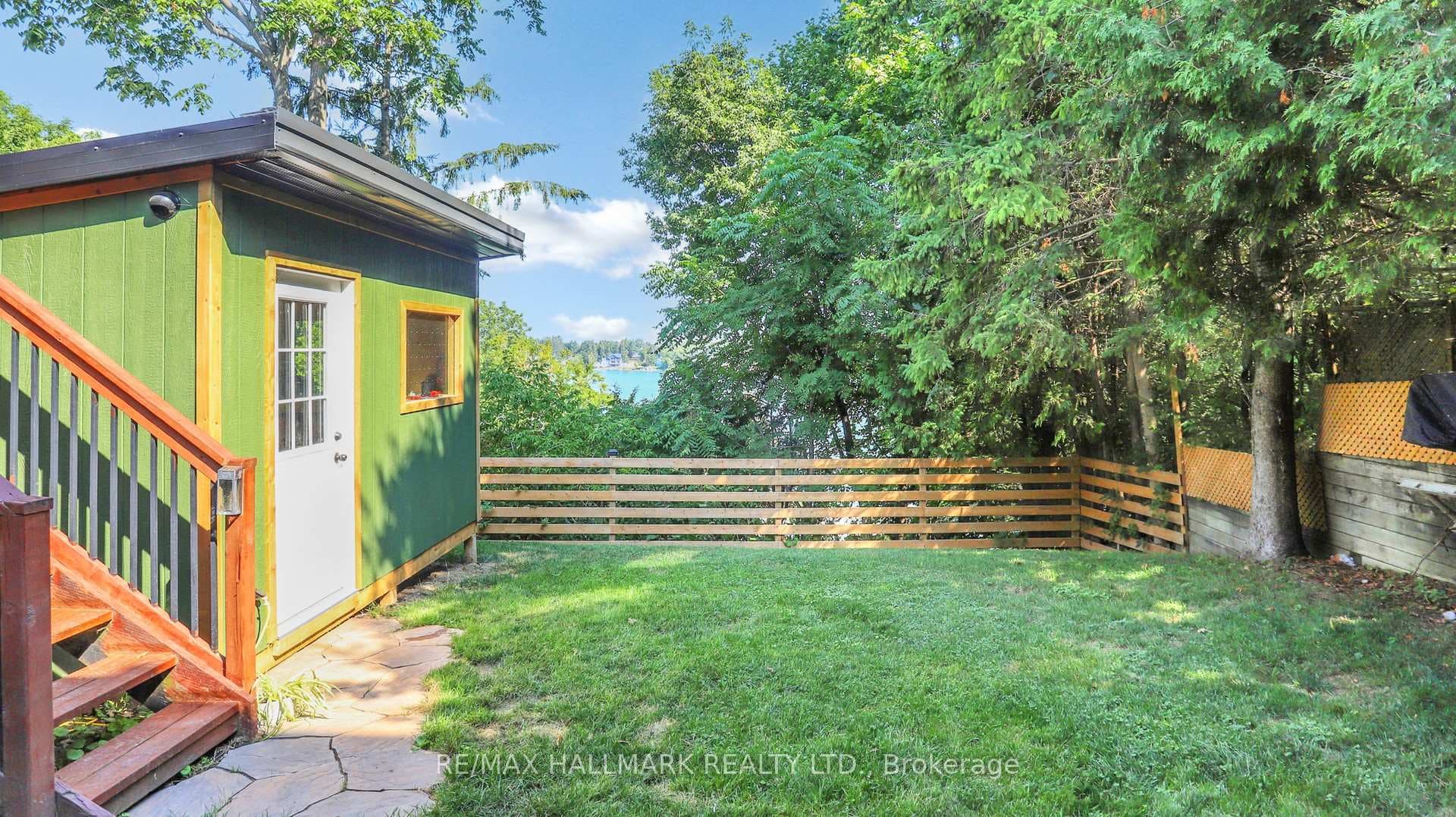 52 Windsor Drive photo 27