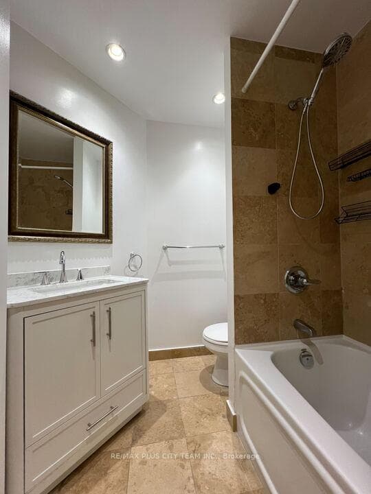 208 Queens Quay Unit 3404 photo 12