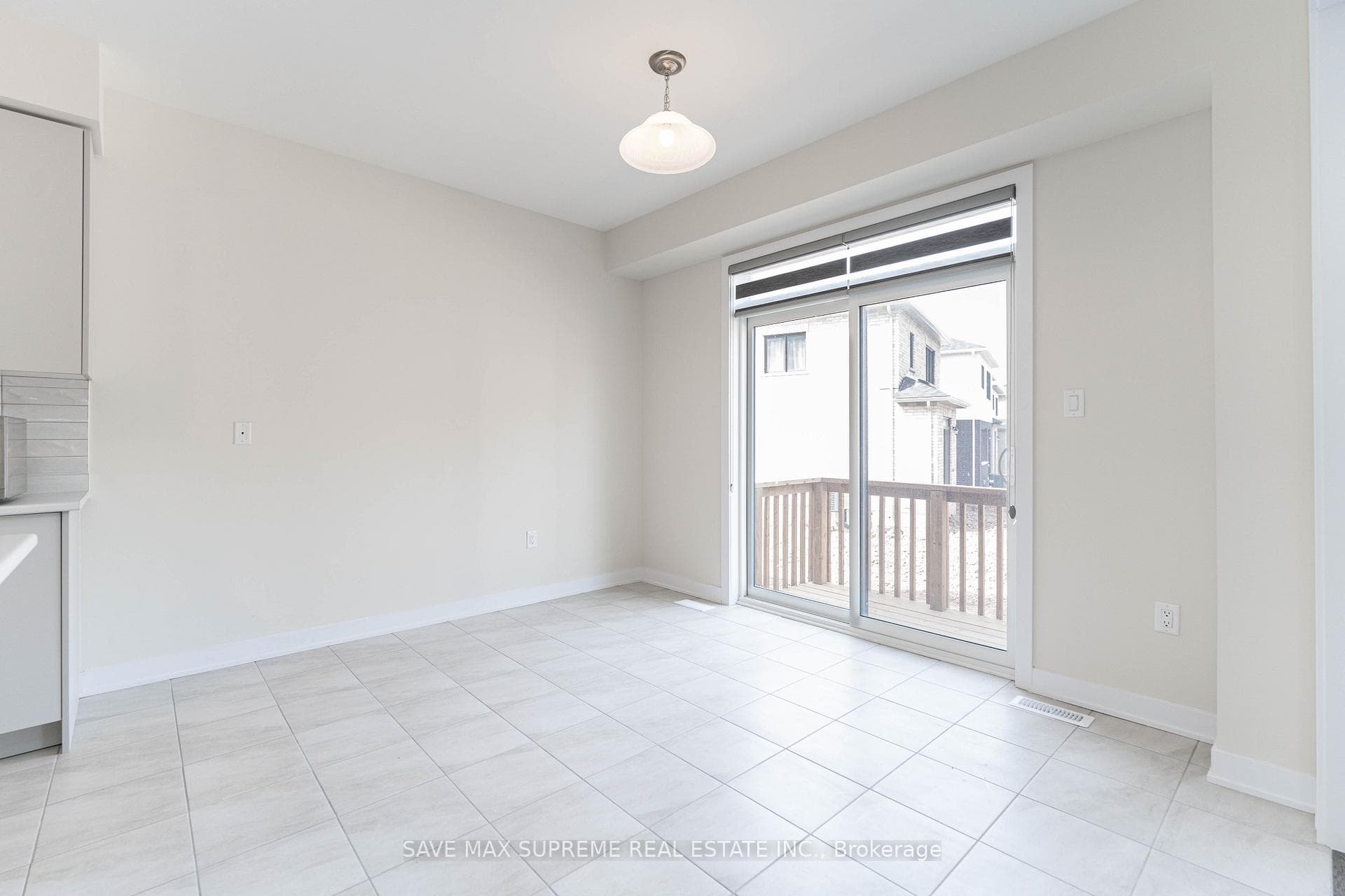 82 Starboard Crescent Unit CRES photo 12