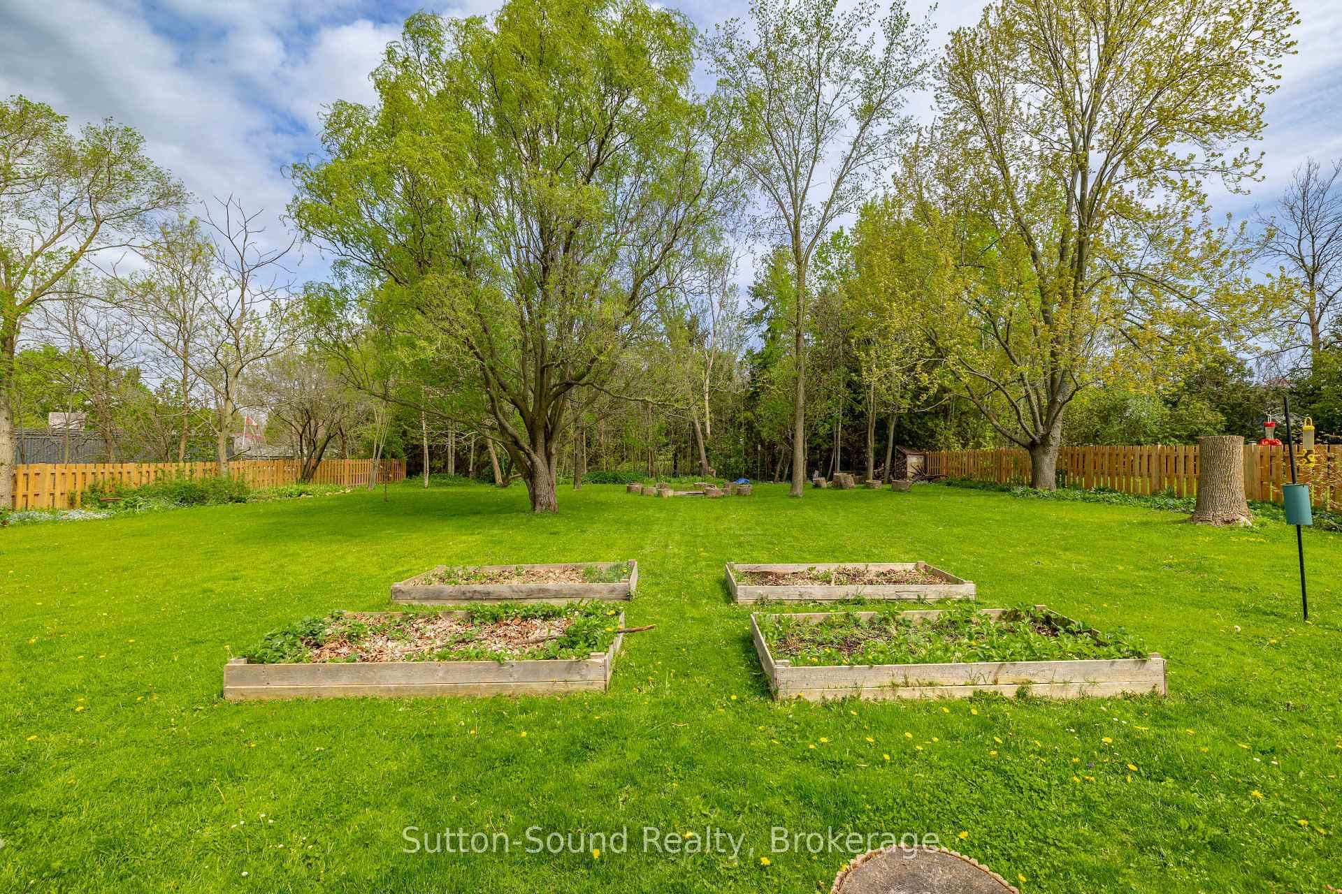 740 6th Street photo 32