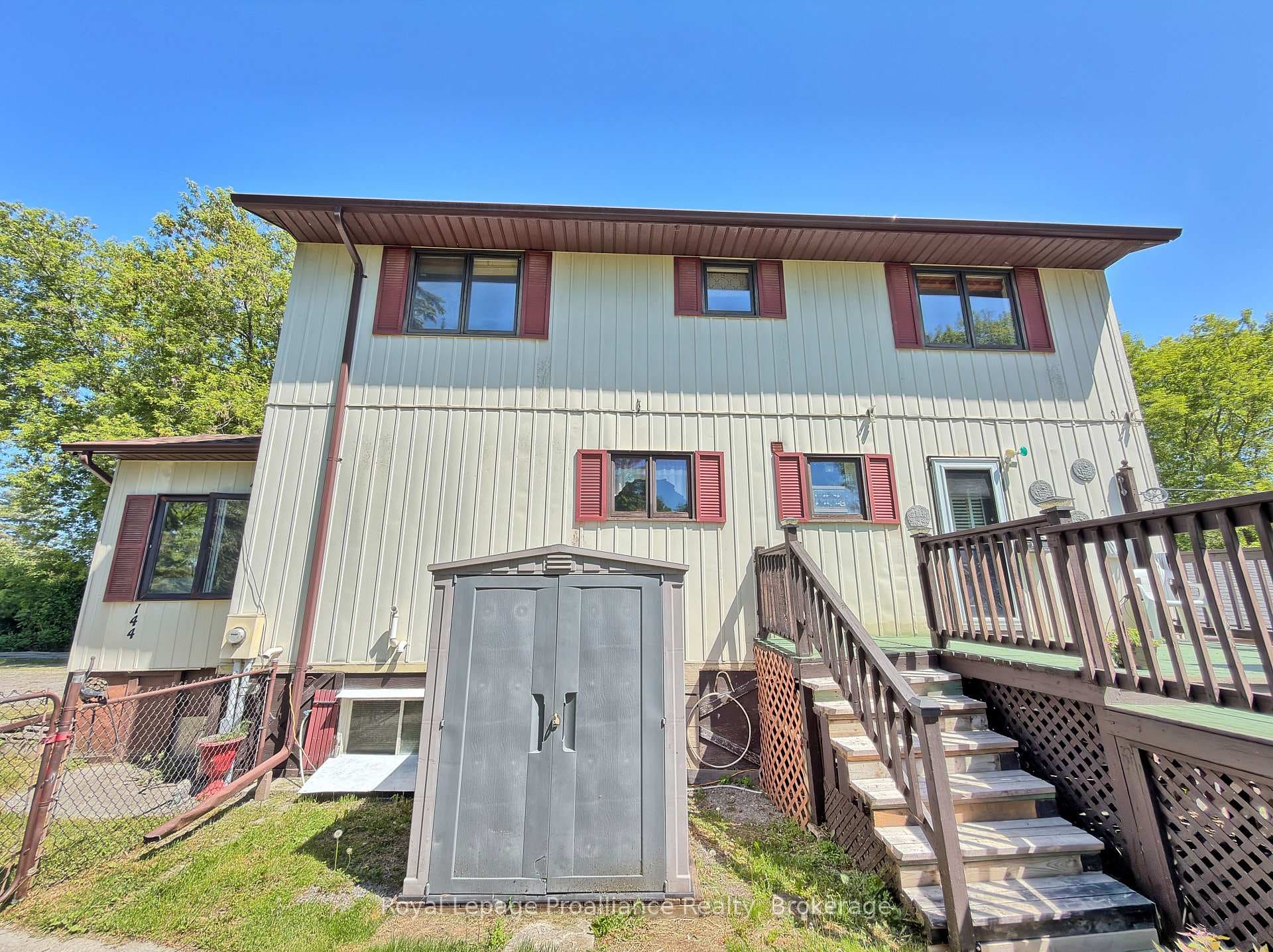 144 Wellington Street photo 29