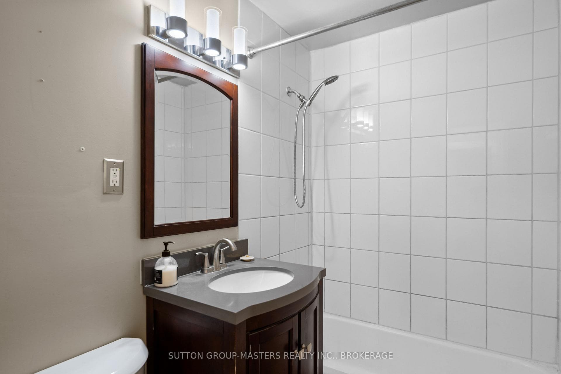 46 Morden Crescent photo 18
