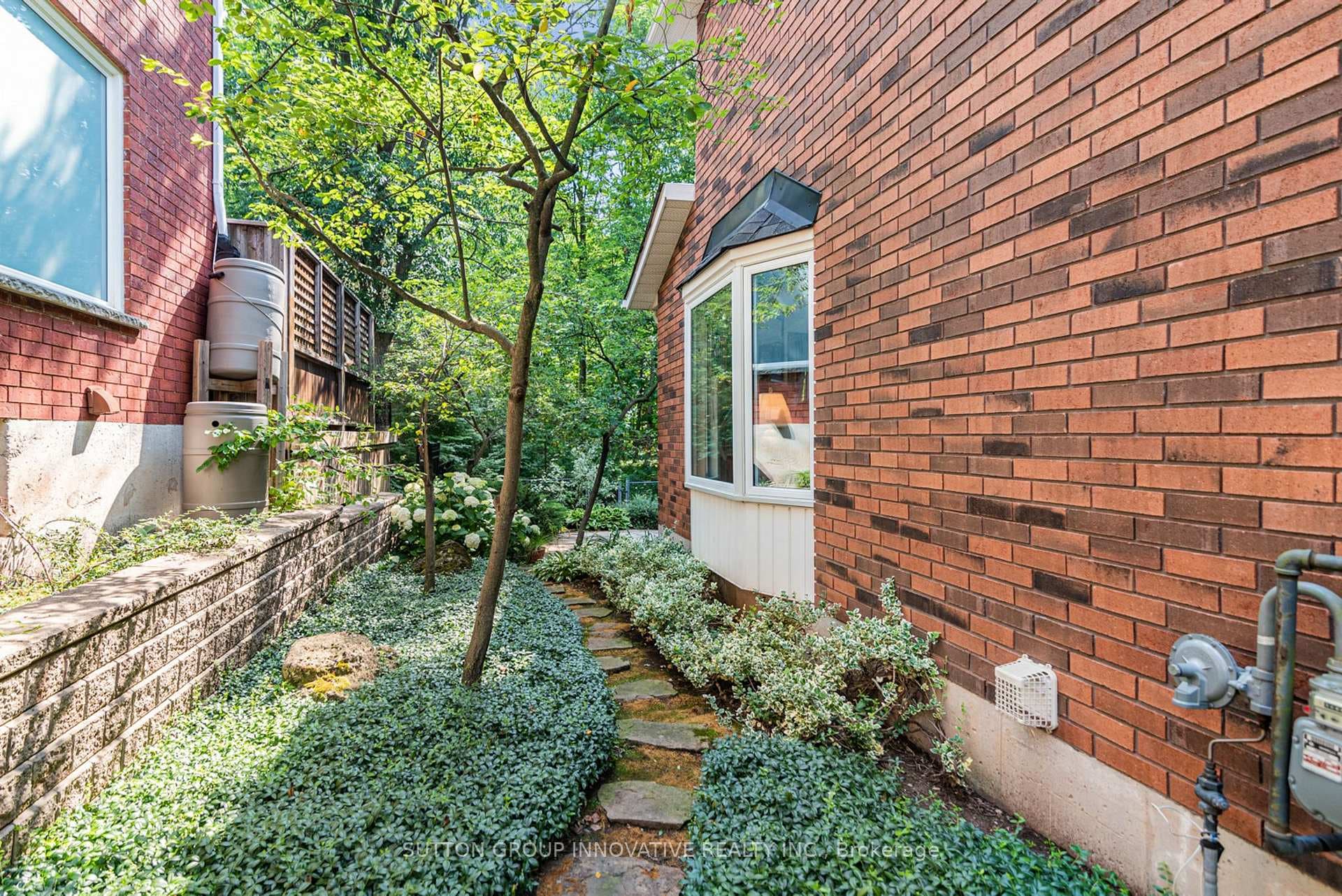 59 Renata Court photo 36