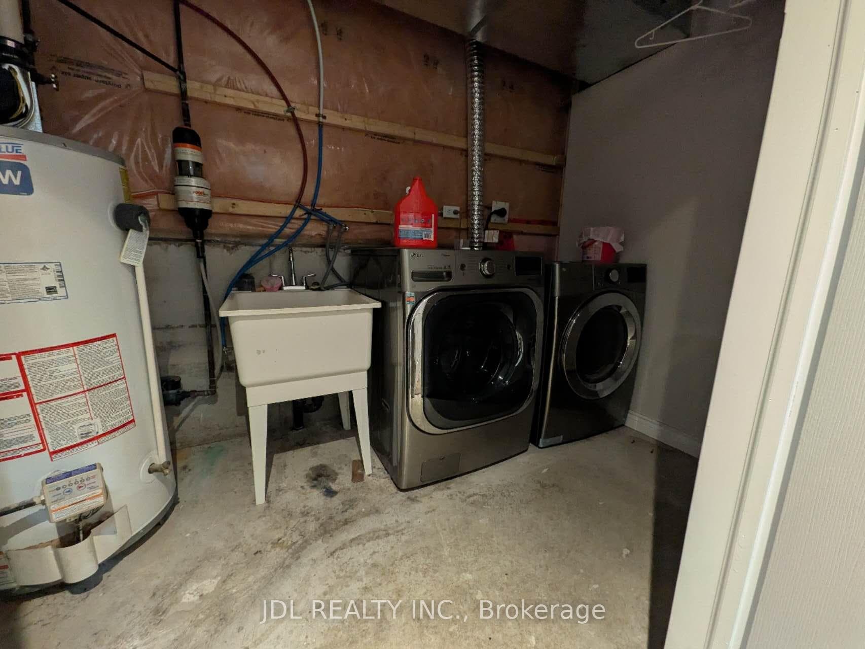 727 Caboto Trail photo 7
