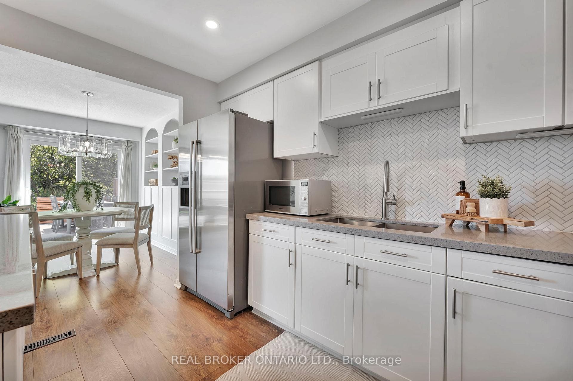 5536 Montevideo Road Unit 31 photo 8