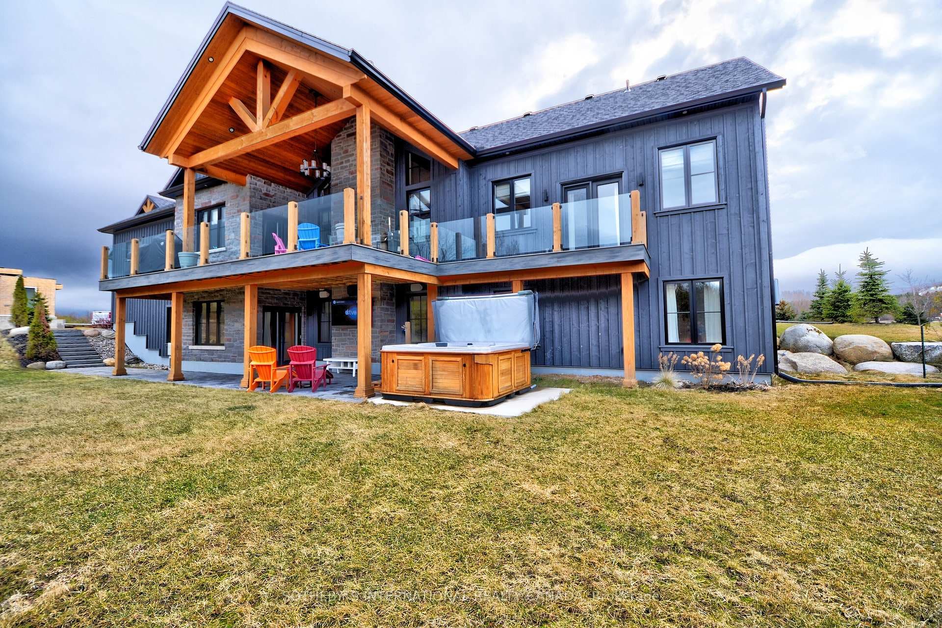 16 Meadowlark Way photo 2