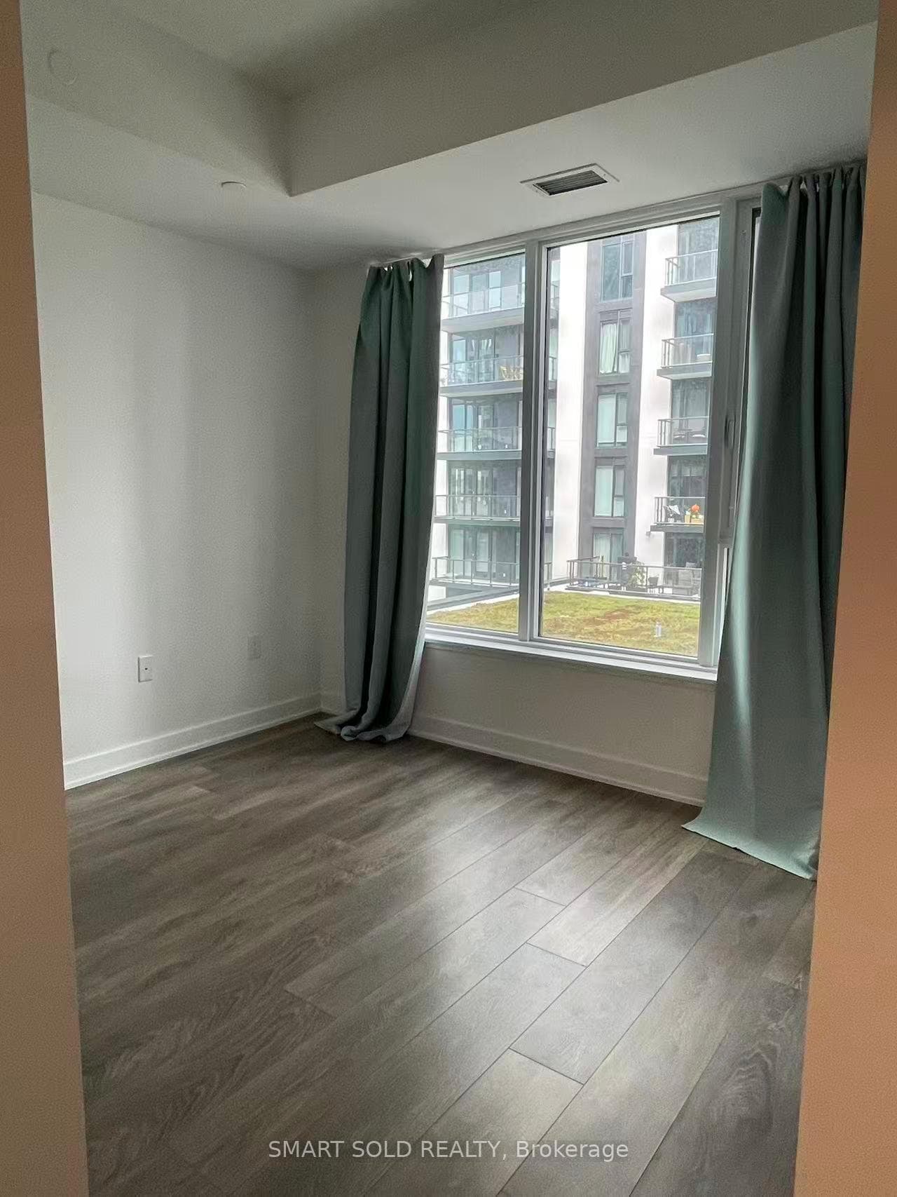 35 Tubman Avenue Unit 612 photo 7