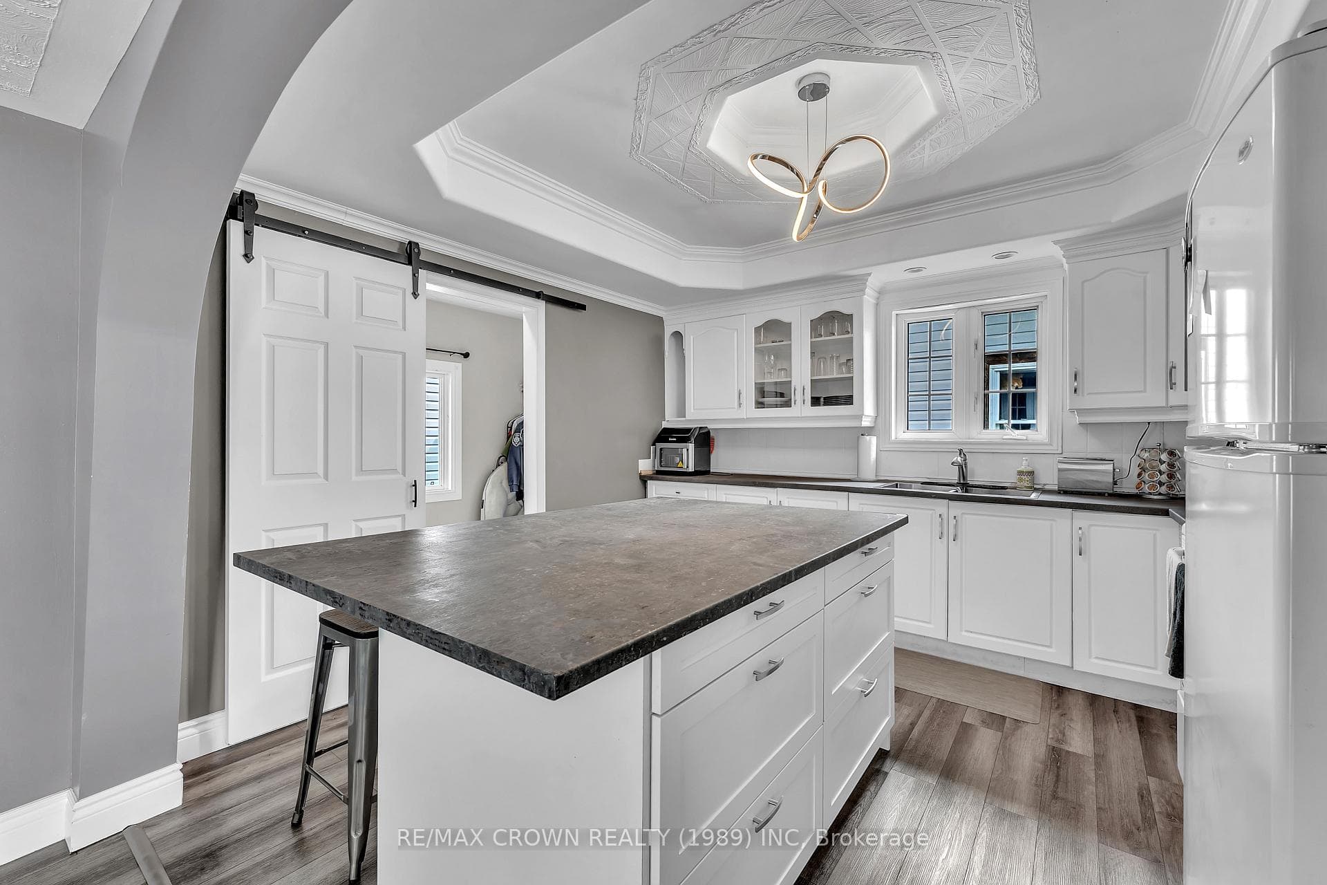 274 Belanger Street photo 9