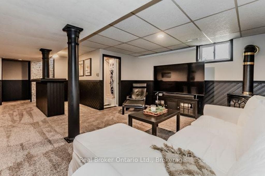 310 Albert Avenue photo 26