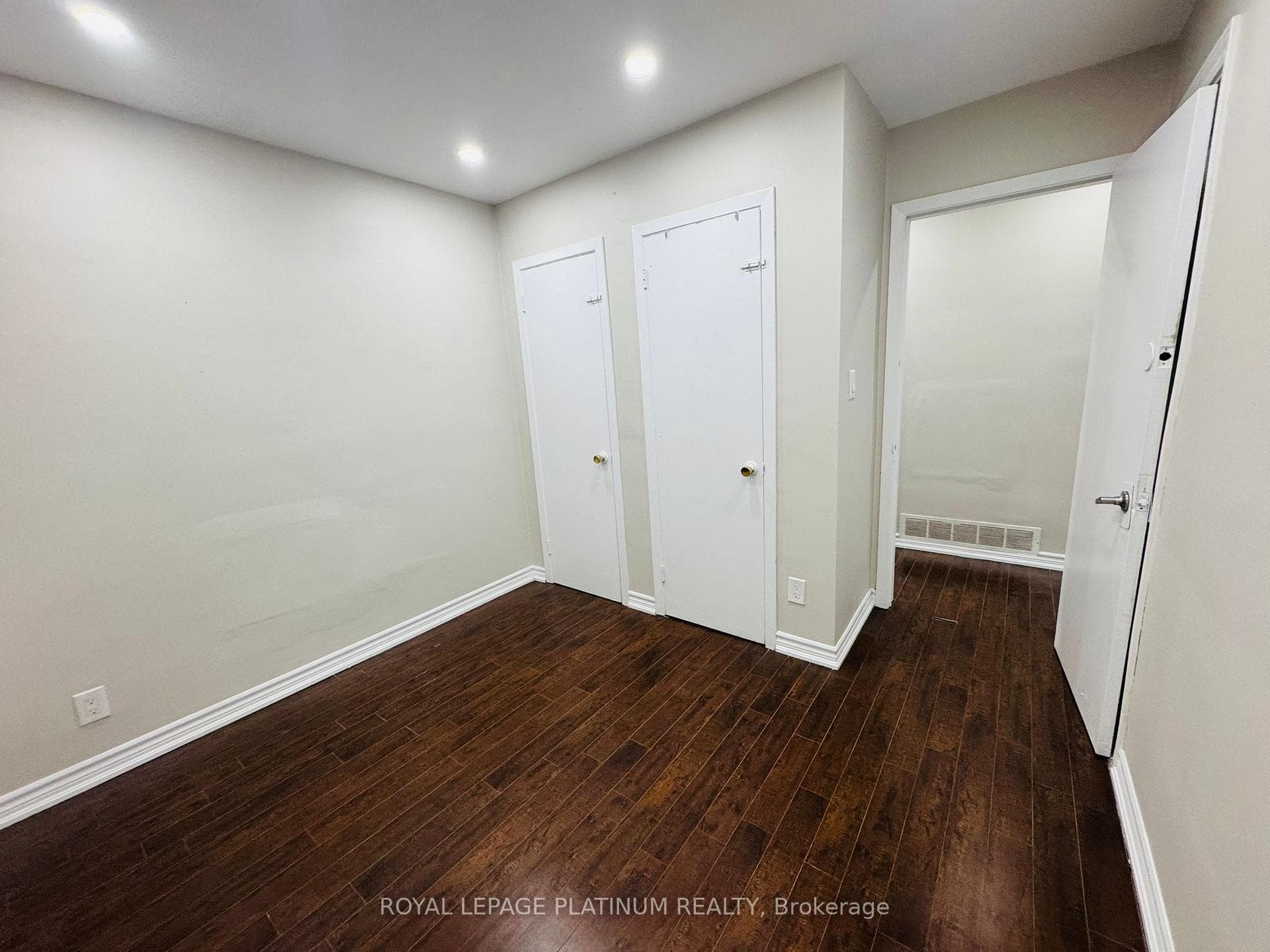 7073 Magic Court photo 6
