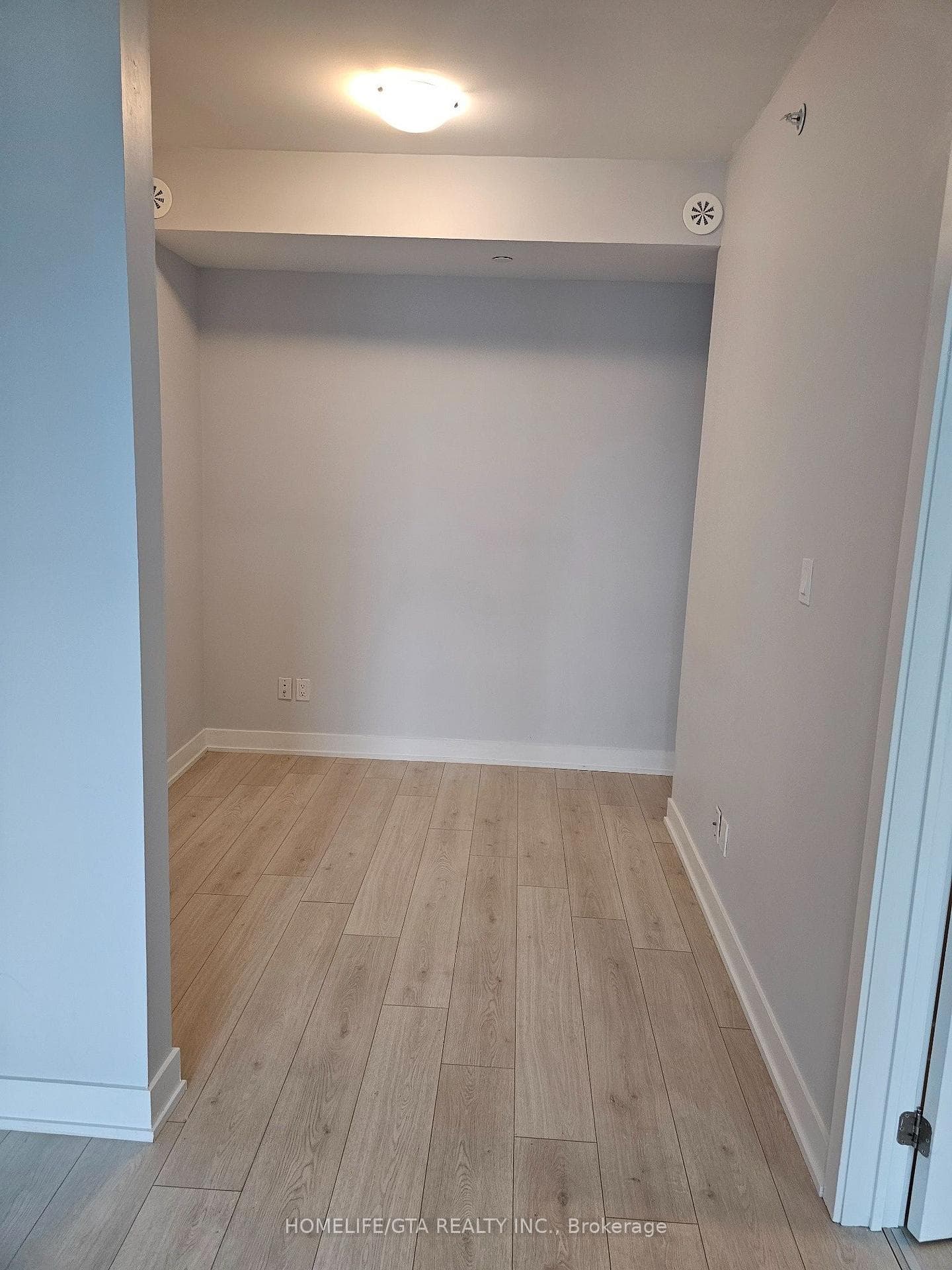 1709 Bur Oak Avenue Unit 201A photo 6