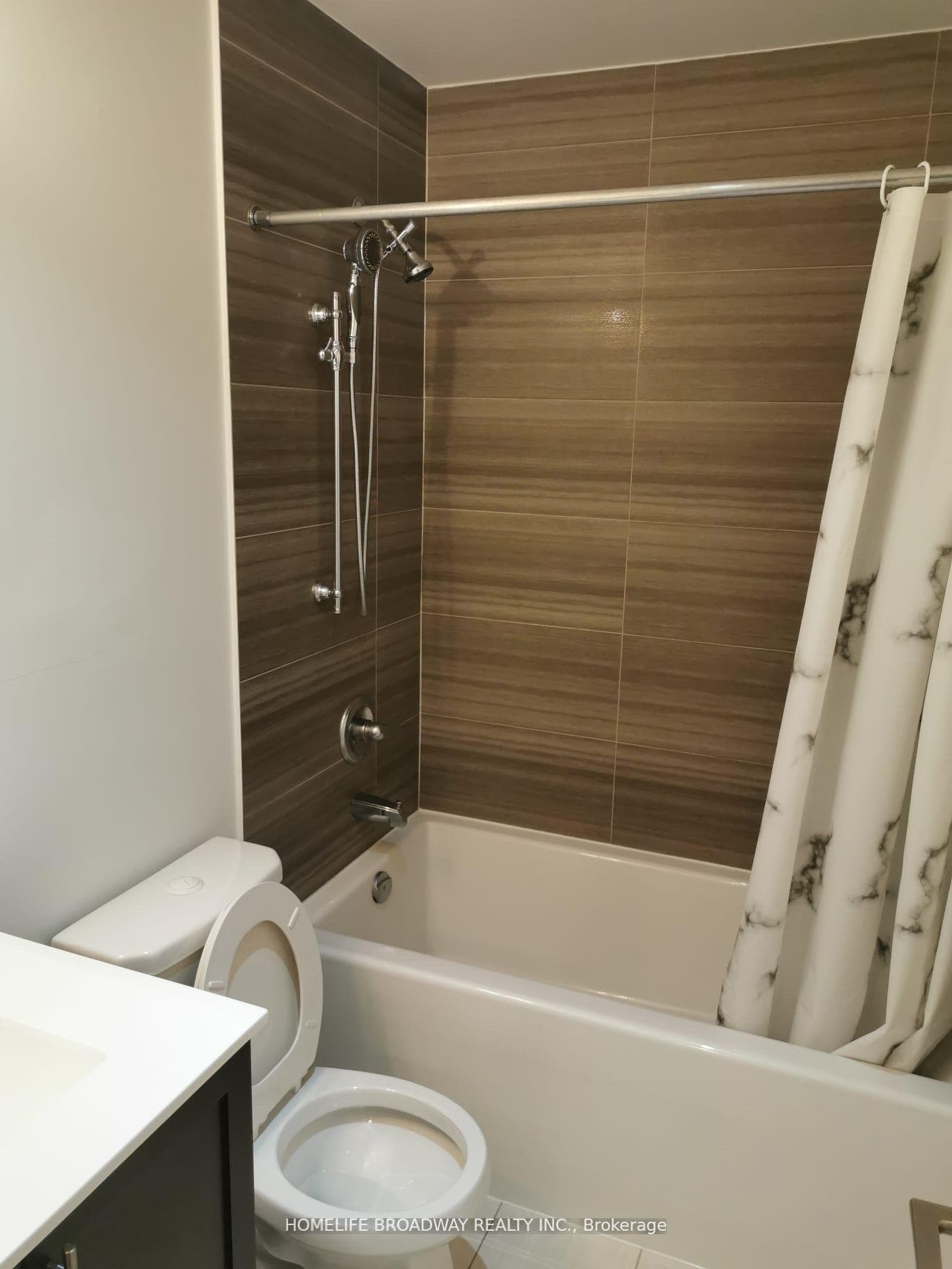 55 Ann O'reilly Road Unit 1701 photo 12