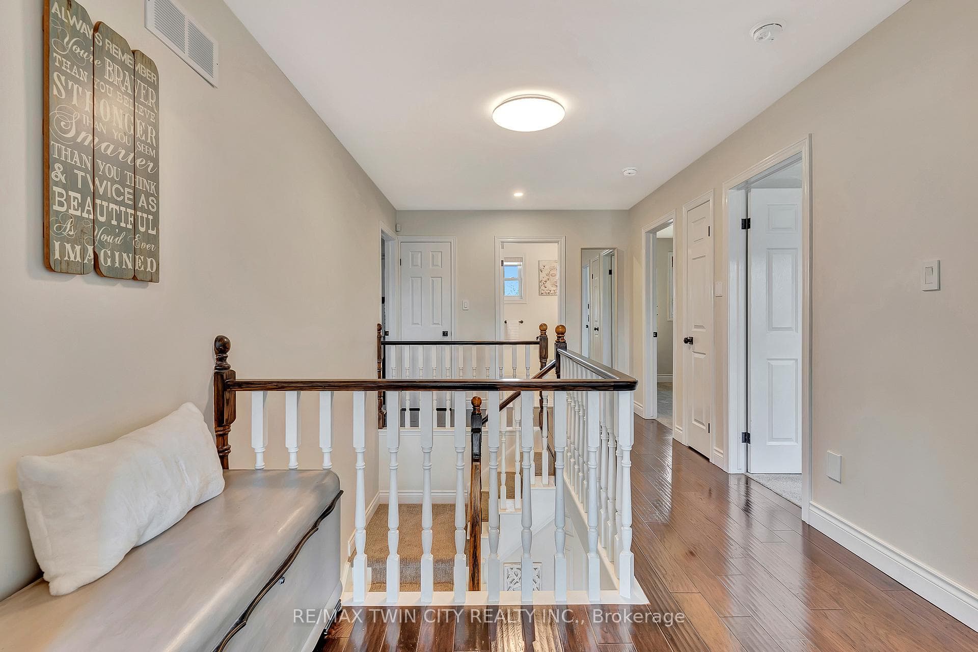 14 McCrimmon Court photo 19