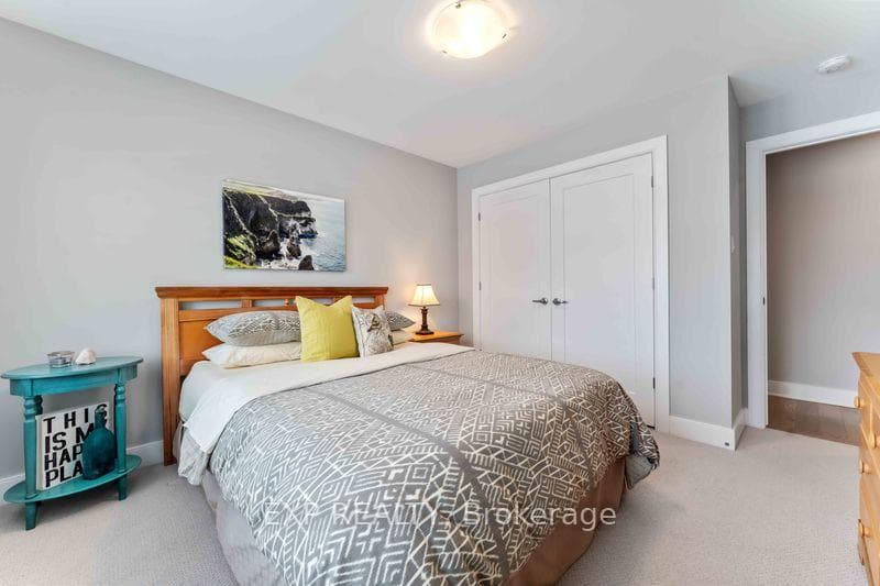 396 Trestle Street photo 27
