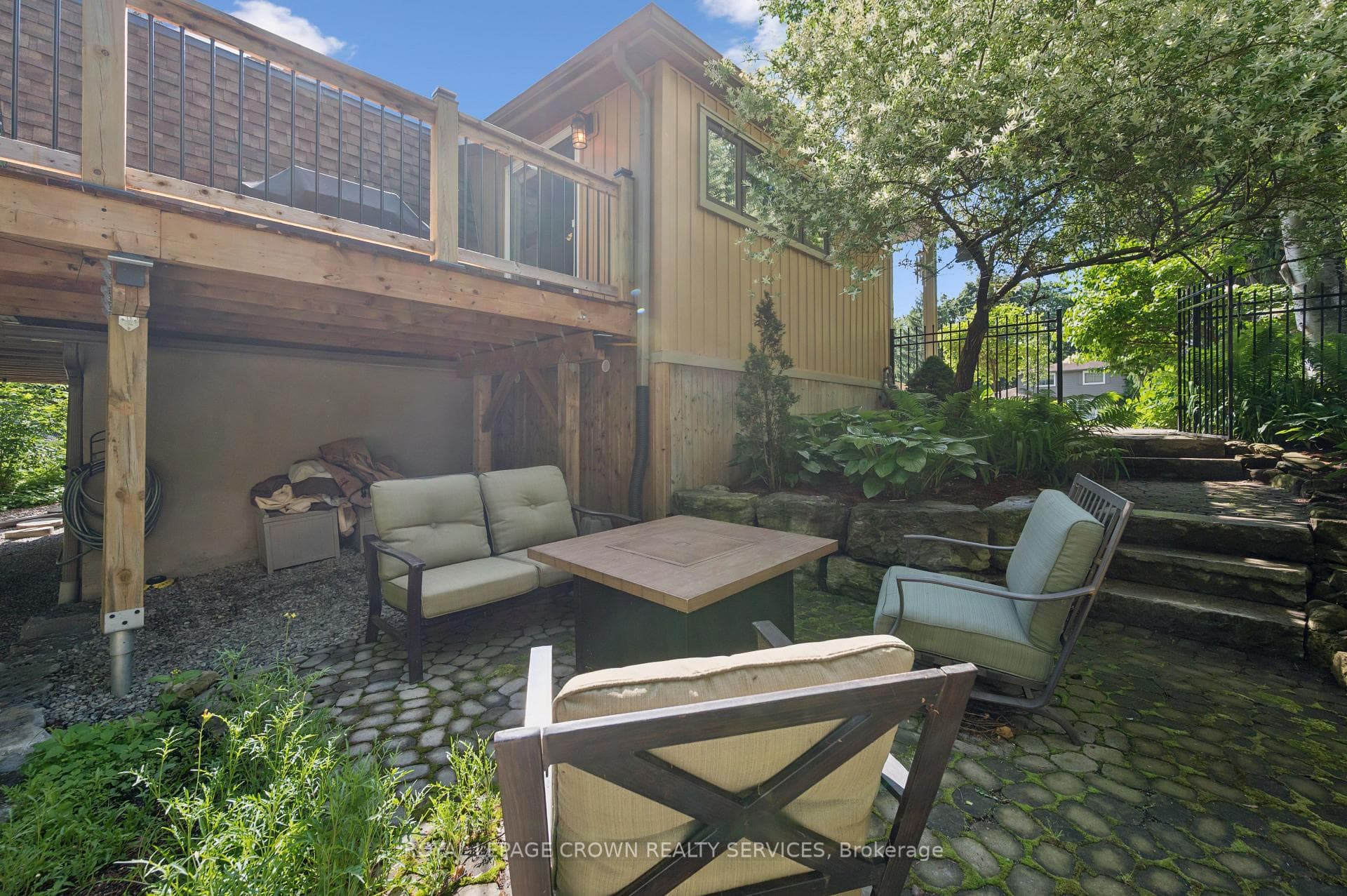 130 Blenheim Road photo 24