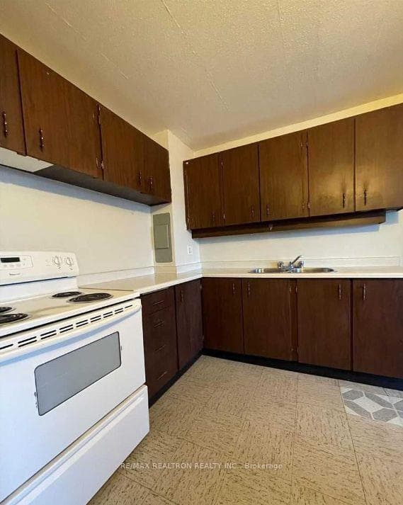 735 Don Mills Road Unit 1508 photo 6