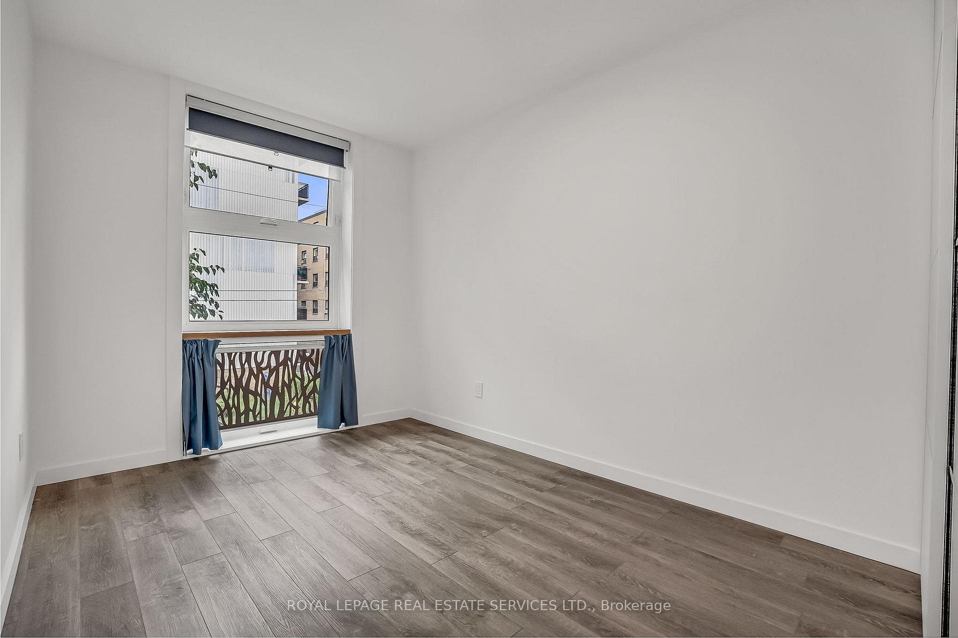 439 Winona Drive Unit C photo 32