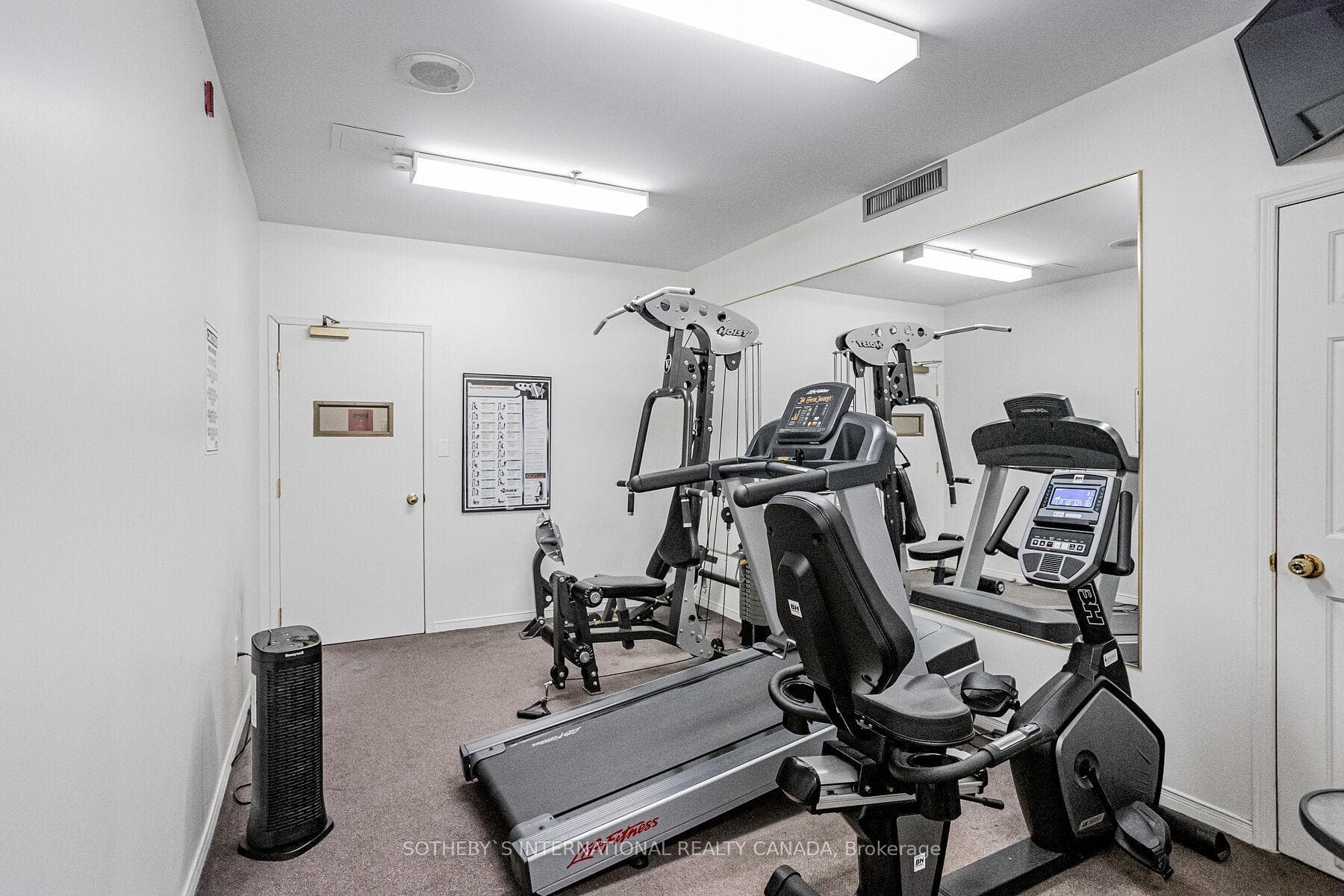 1818 Bayview Avenue Unit 309 photo 23