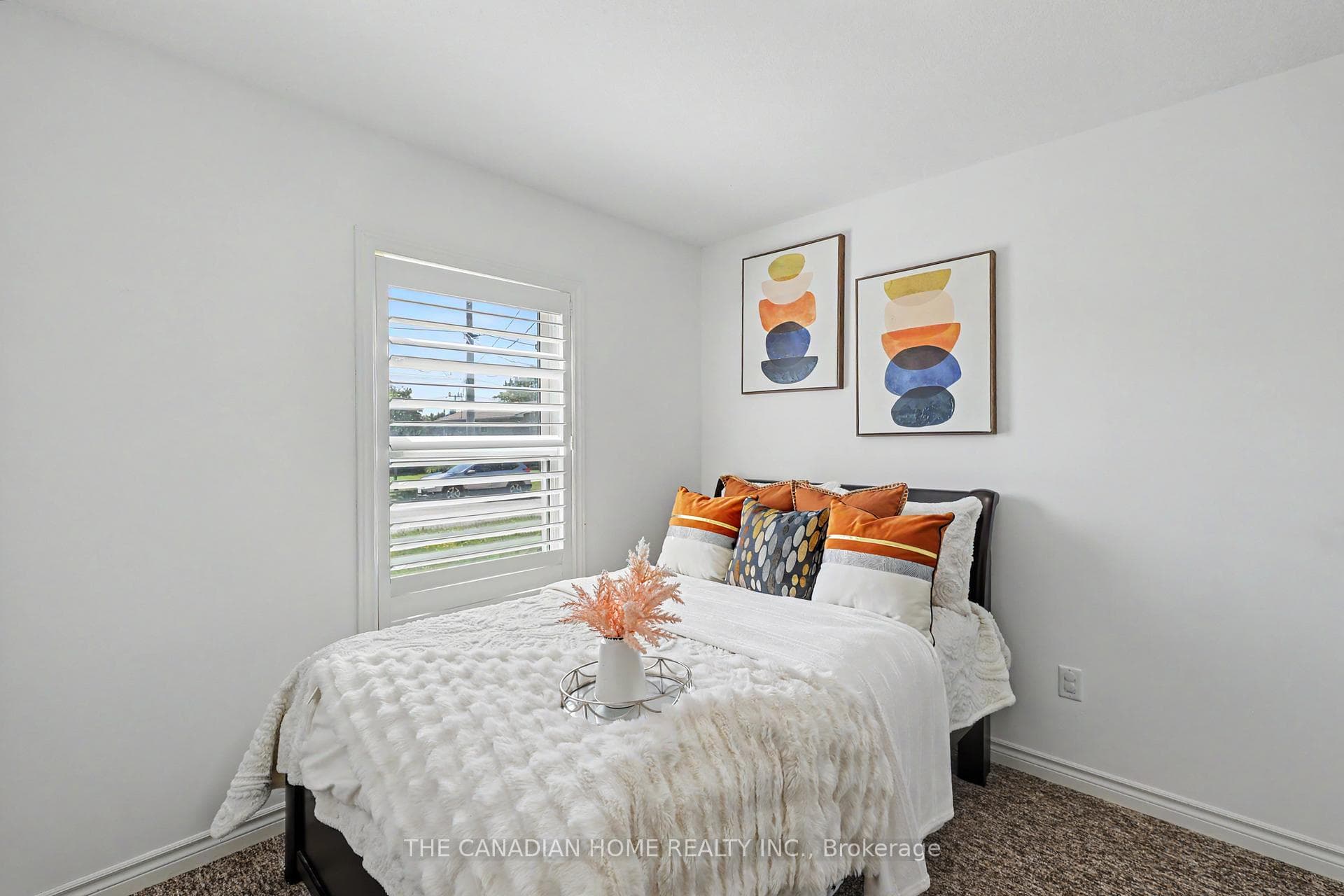 219 PICTON Street photo 6