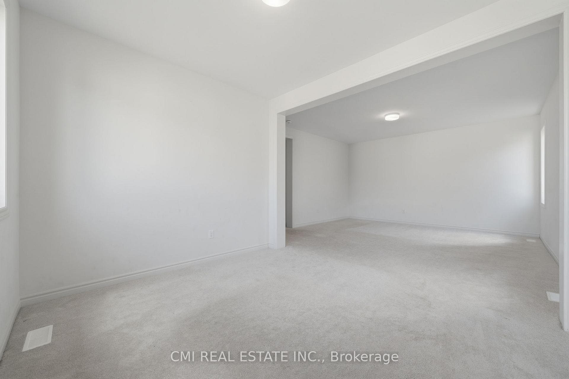 25 Bellflower Crescent photo 34