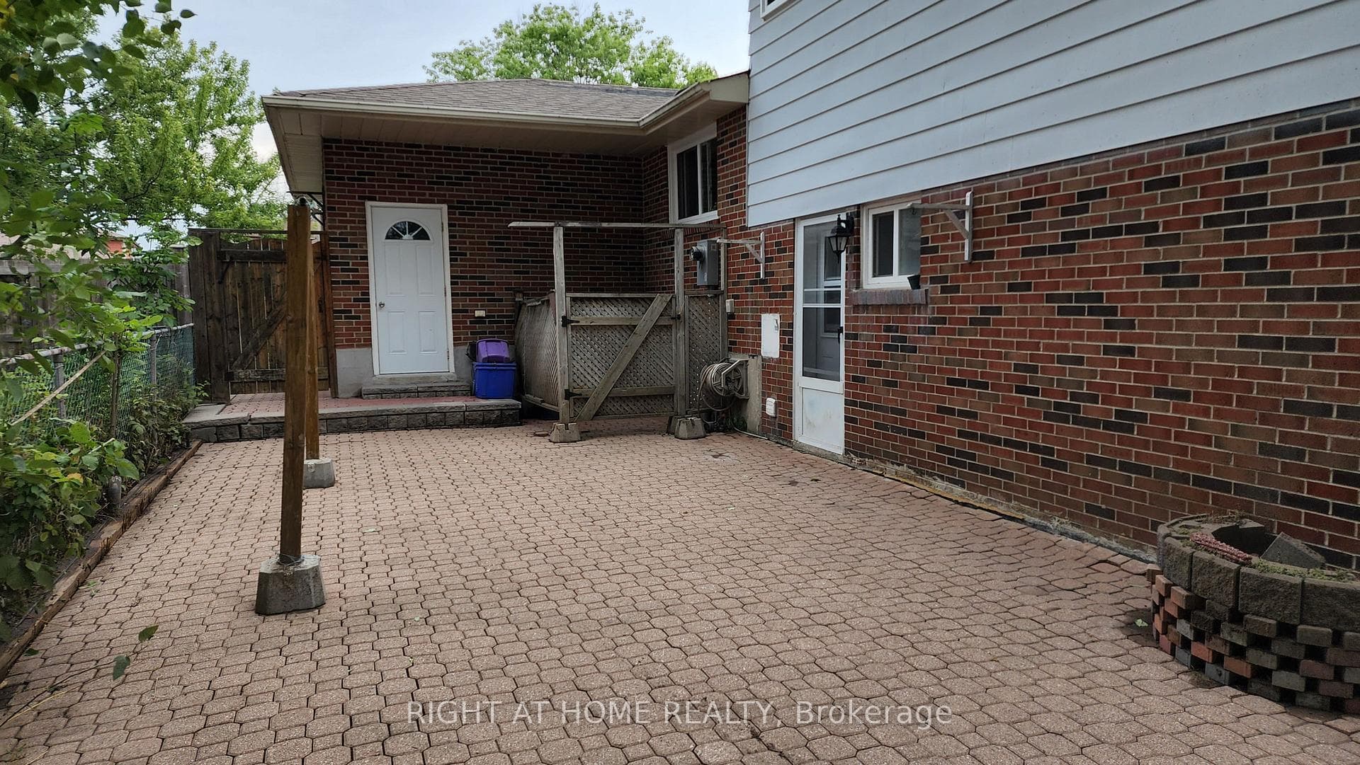 3330 Verhoeven Drive photo 3