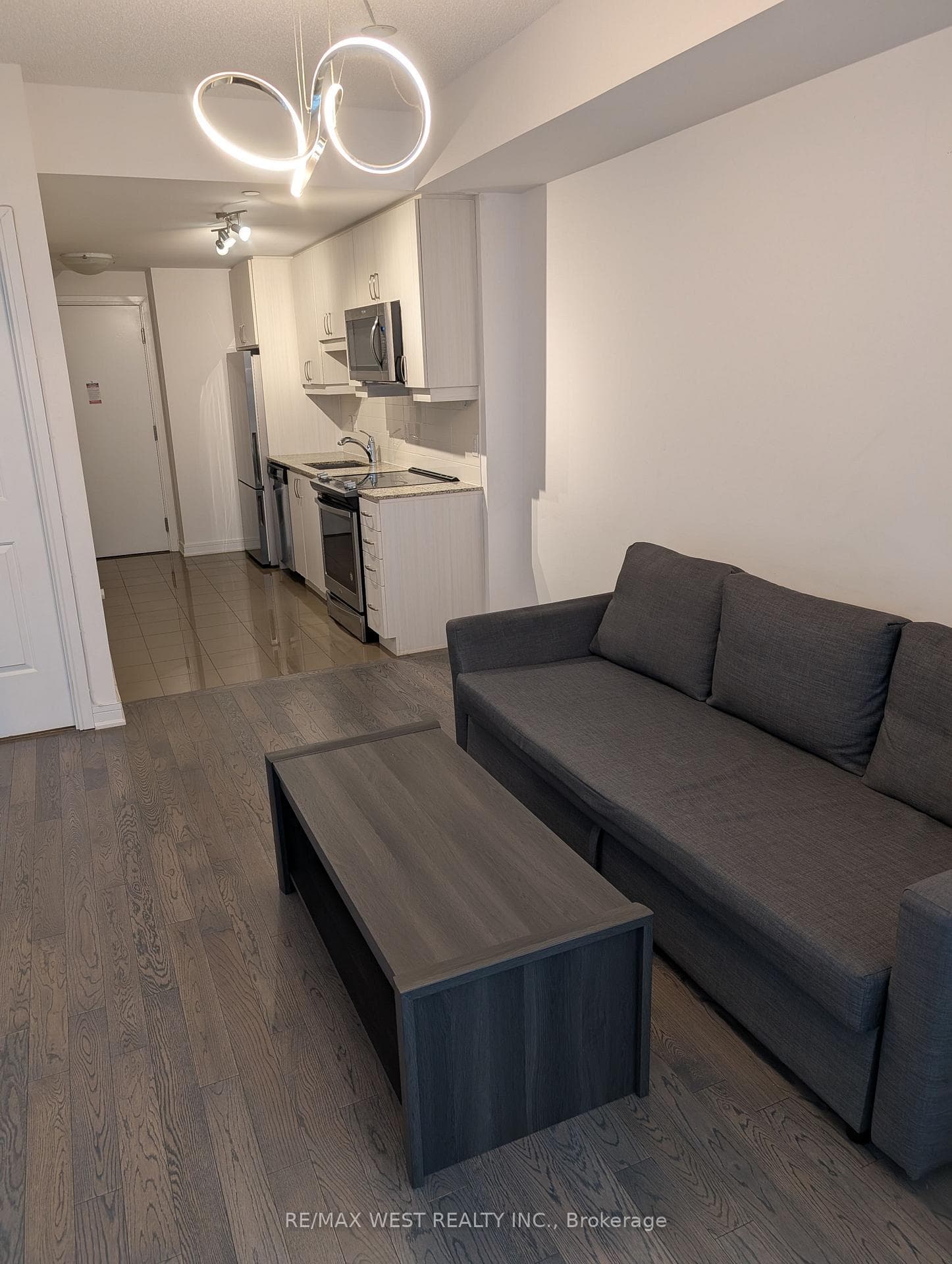 9191 Yonge Street Unit 909 photo 7