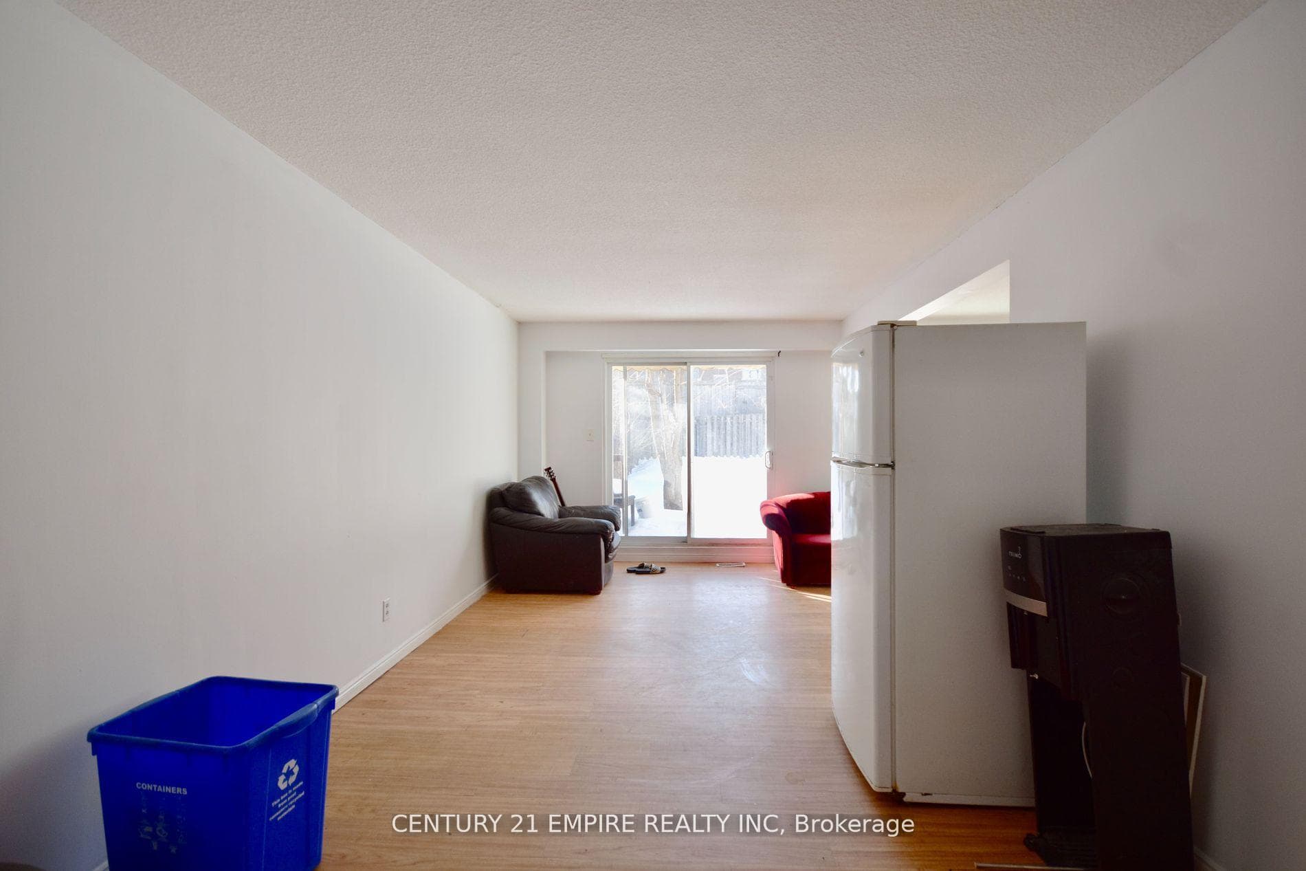 24 SYLVIA Street photo 12