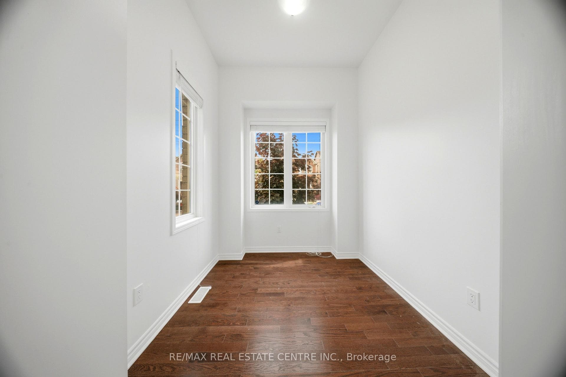 369 Cedar Hedge Road photo 5
