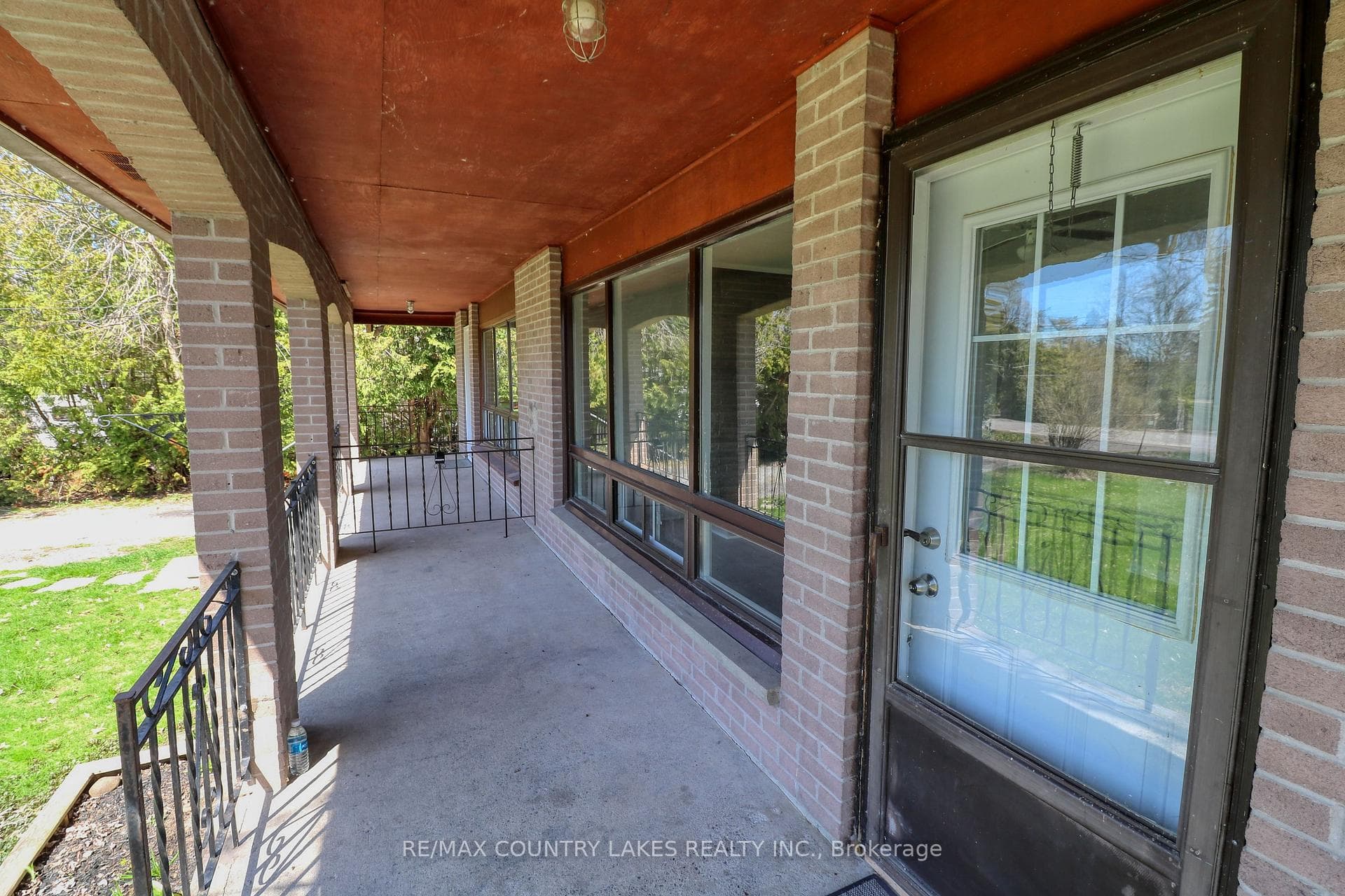 25035/7 Maple Beach Road photo 2