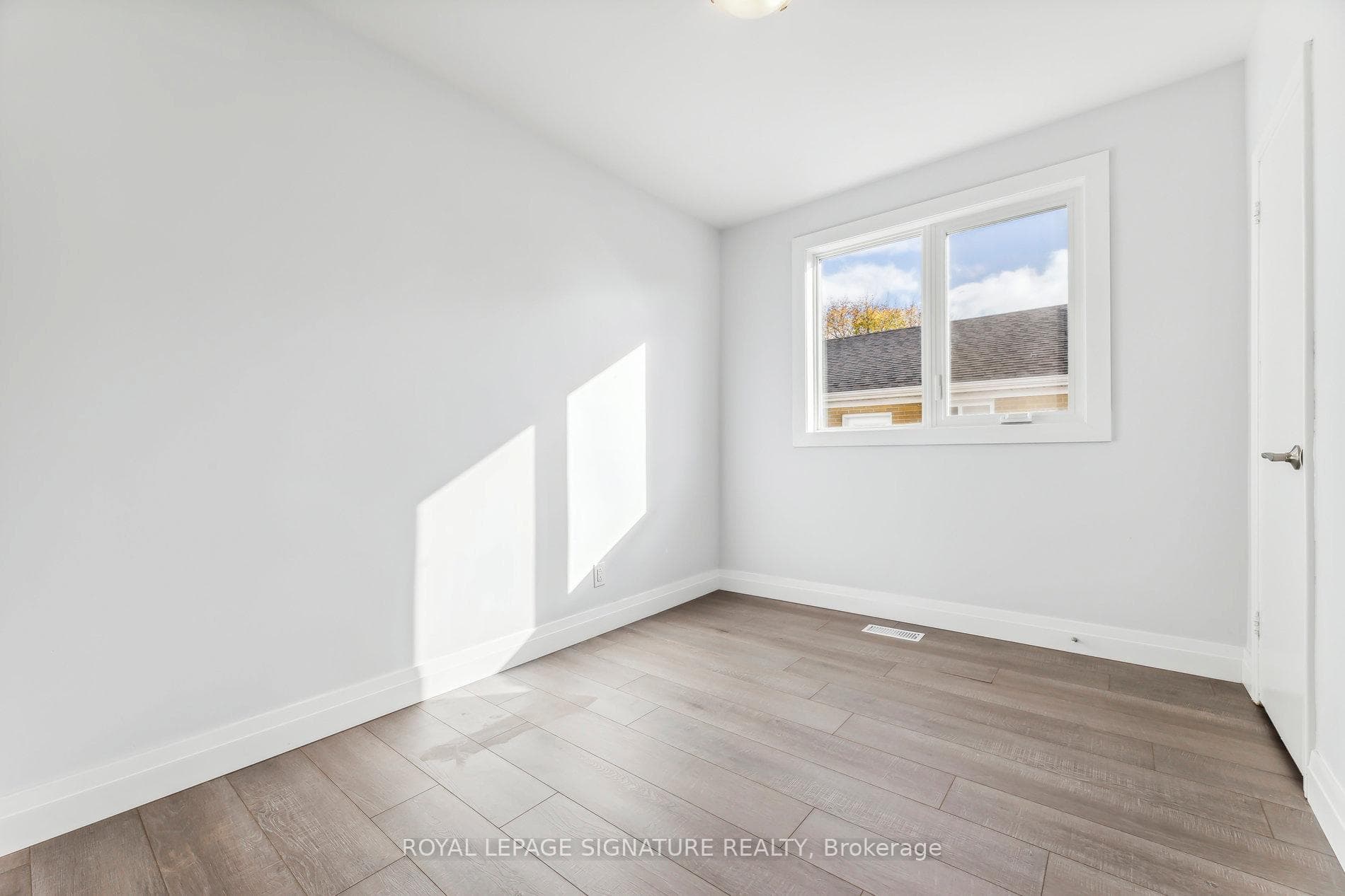57 Burcher Road photo 16