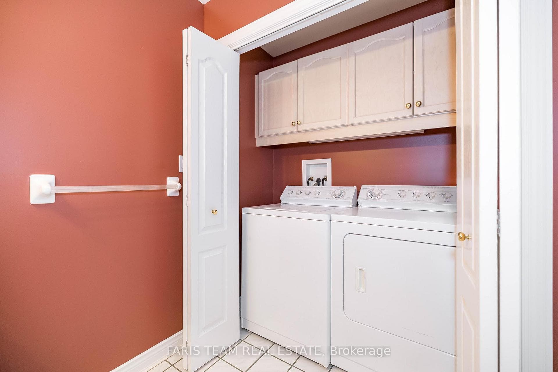 60 Museum Drive Unit 523 photo 16