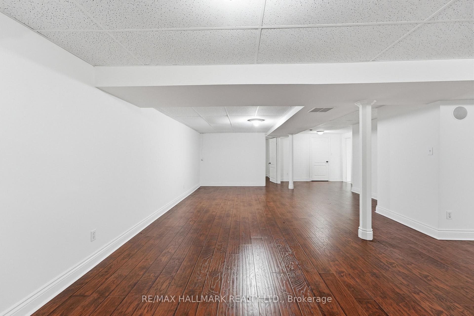 2013 Rosemount Crescent photo 34