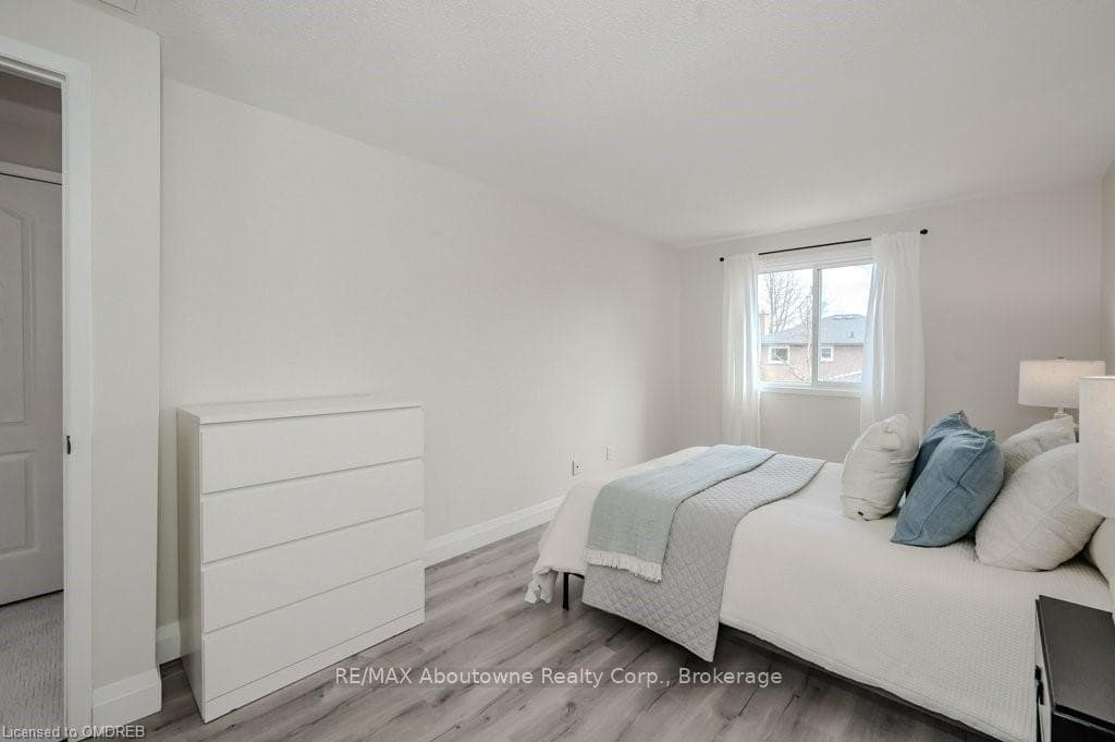 1274 BARBERRY N/A photo 15