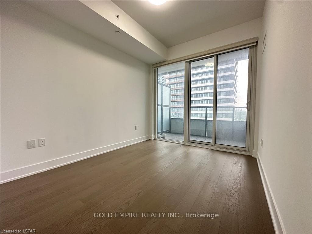 20 SHORE BREEZE Drive Unit 1603 photo 21