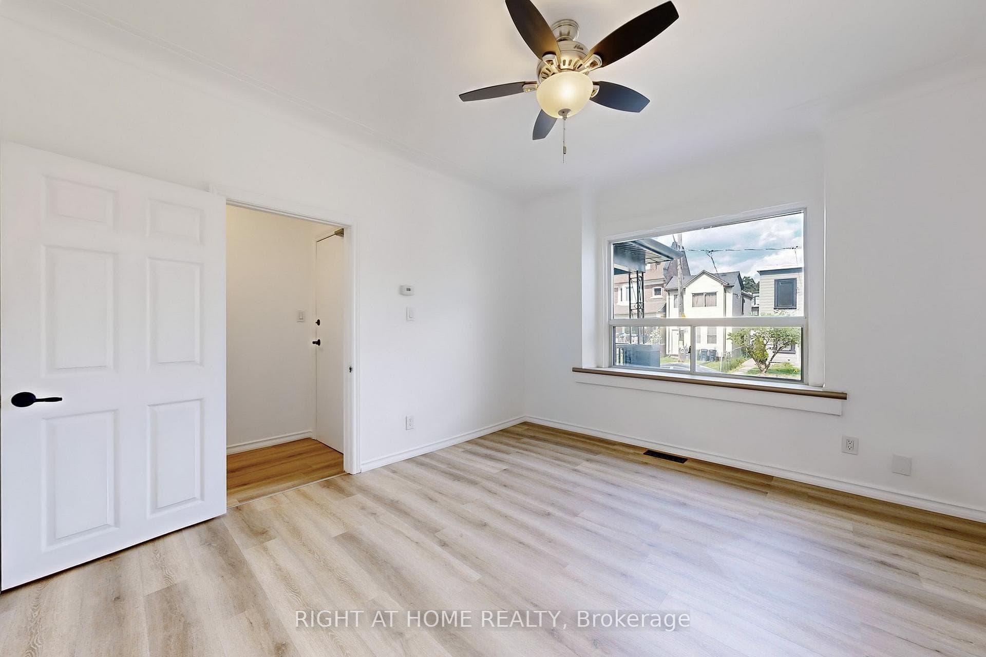 656 Crawford Street Unit 1 photo 9