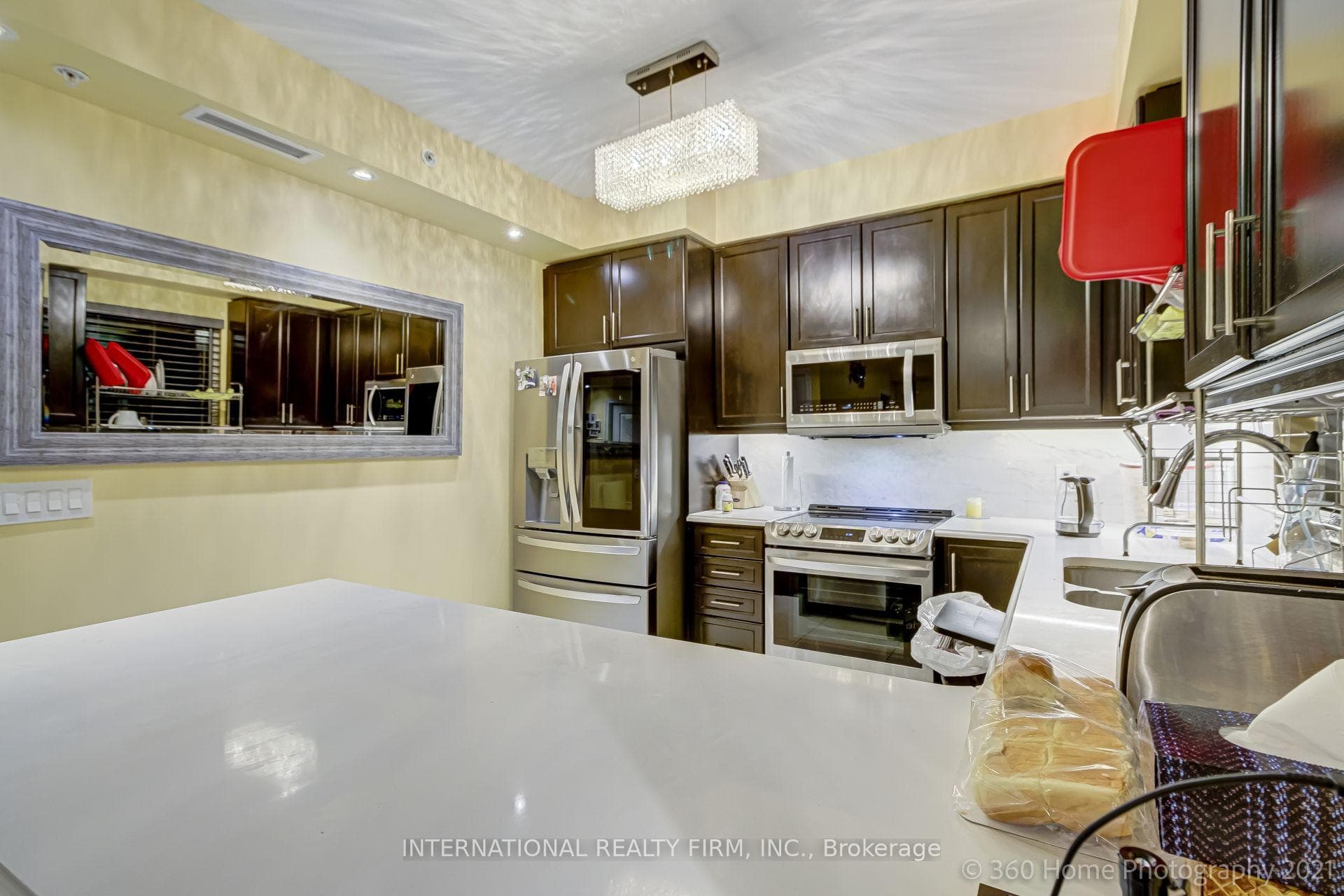 9255 Jane Street Unit 1105 photo 12