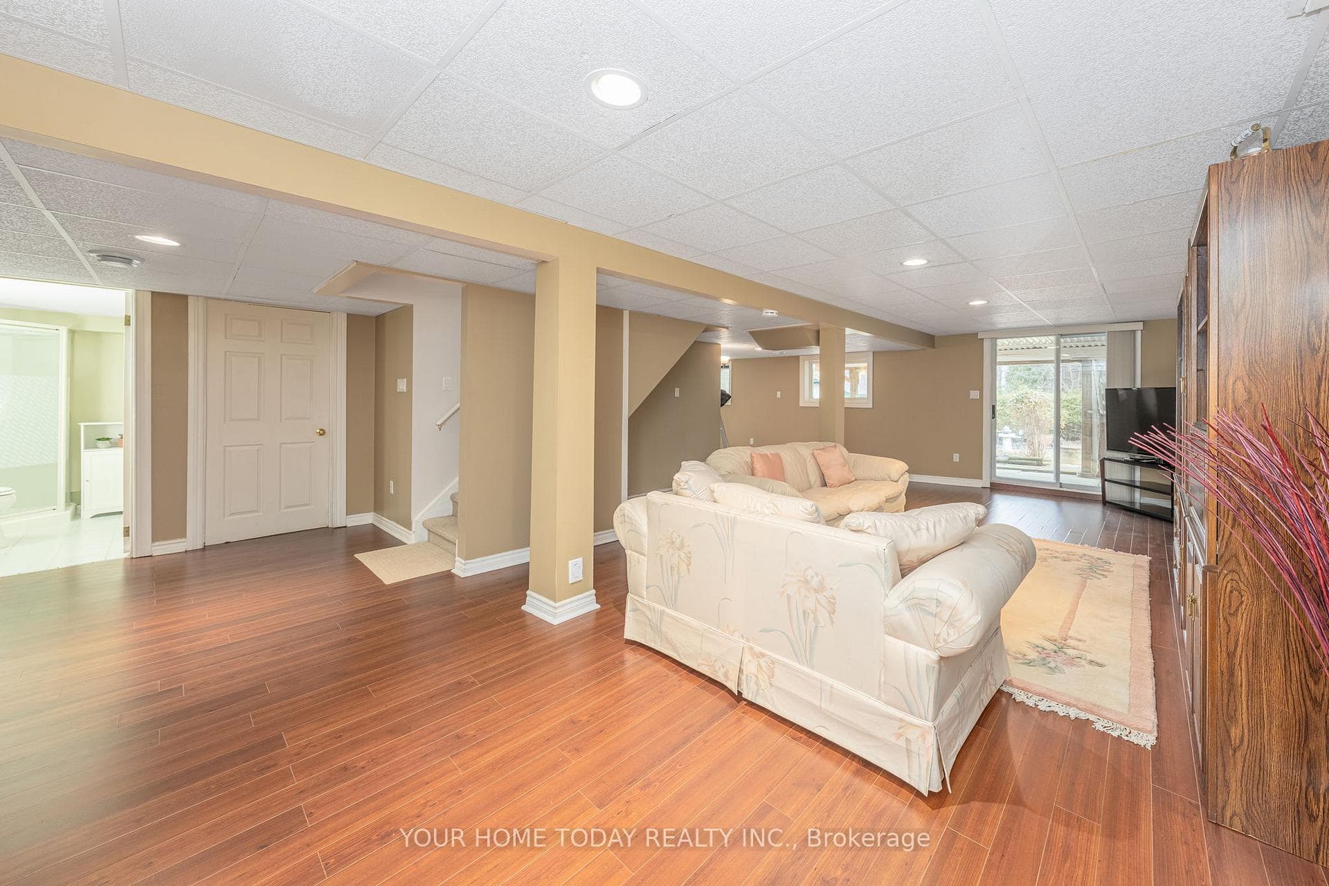 62 Davis Crescent photo 35