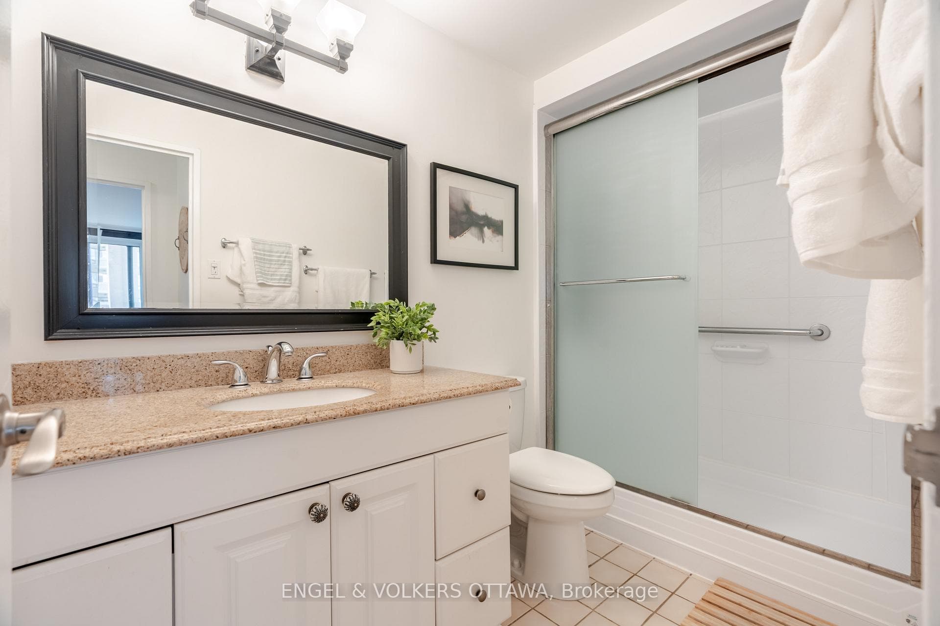 1171 Ambleside Drive Unit 606 photo 30
