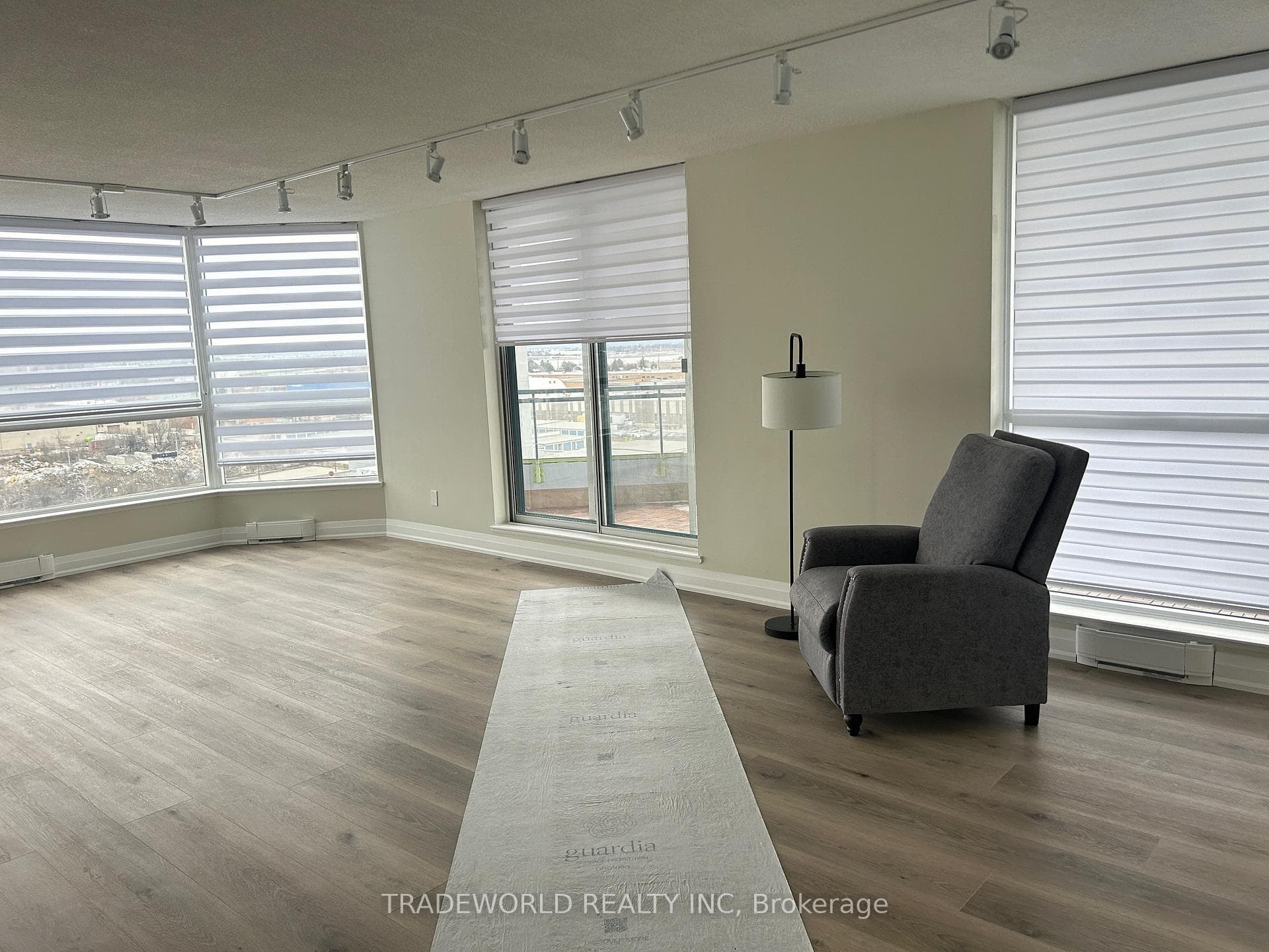 4725 Sheppard Avenue Unit 1405 photo 4