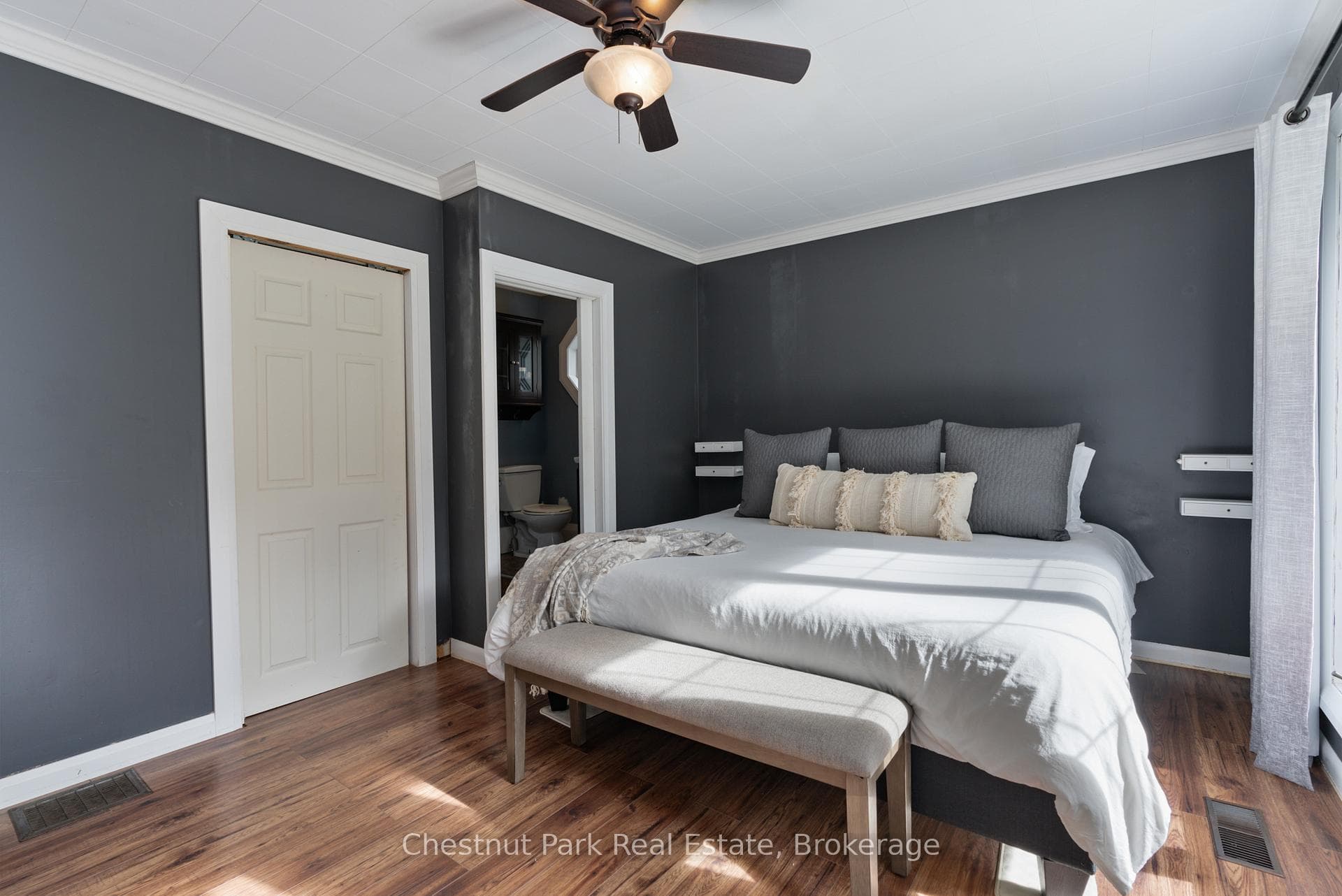 3 CORA Street photo 14