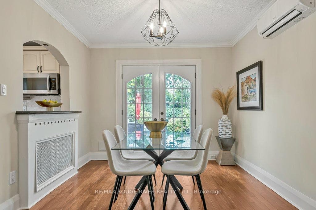 62 Bowie Avenue photo 9