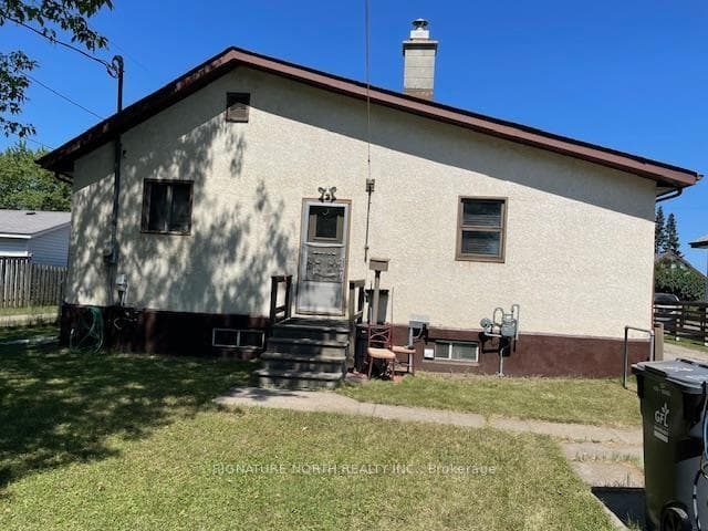 314 Amelia Street E photo 2