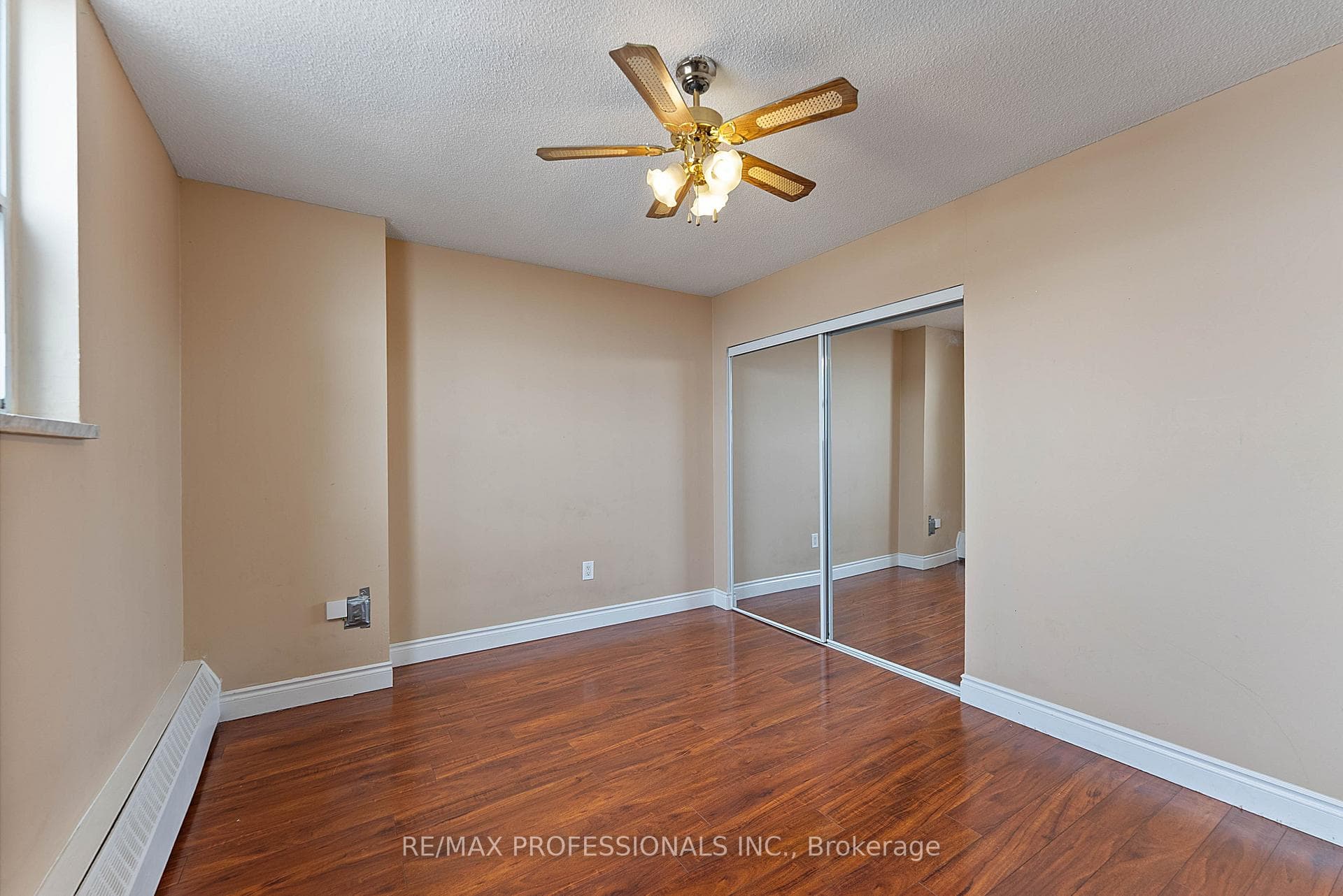 390 Dixon Road Unit 1405 photo 24