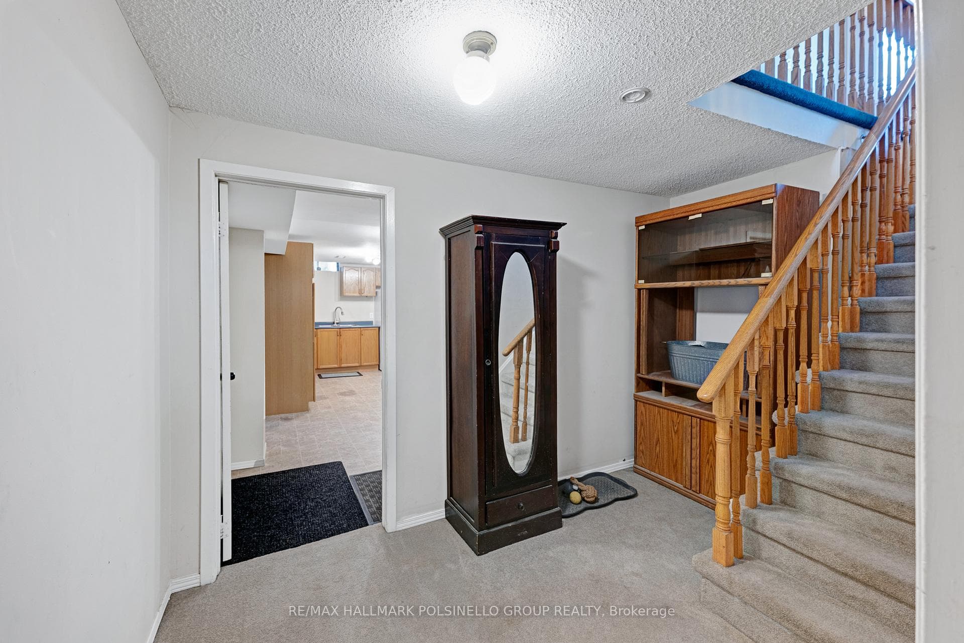 514 Malvern Crescent photo 22