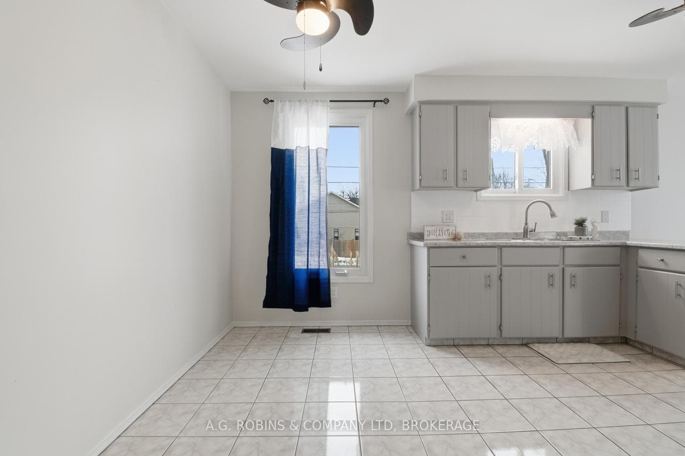 386 Daytona Drive photo 13