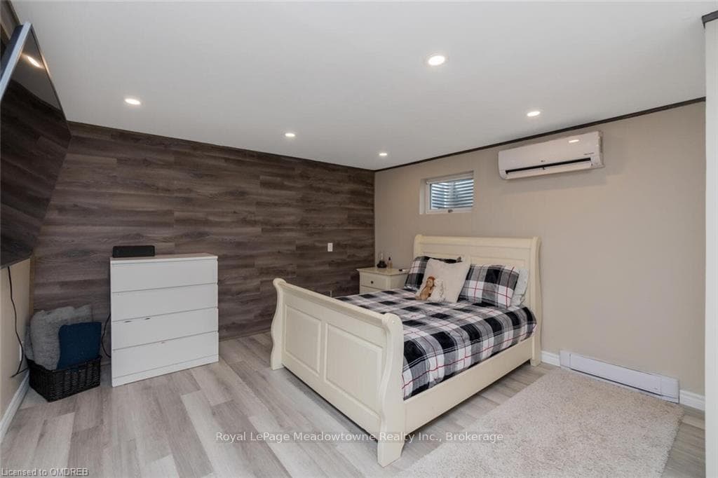 10 ROYDON Place photo 25