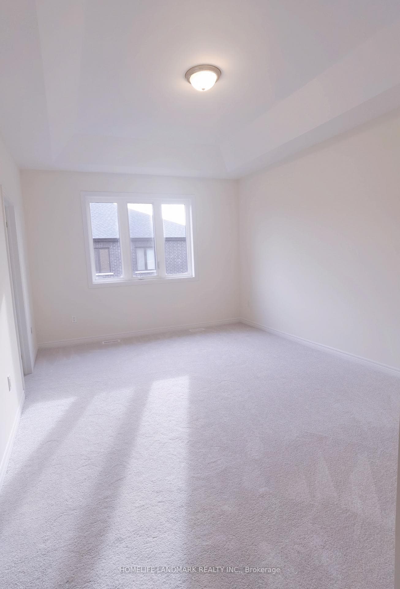 47 Boiton Street photo 5