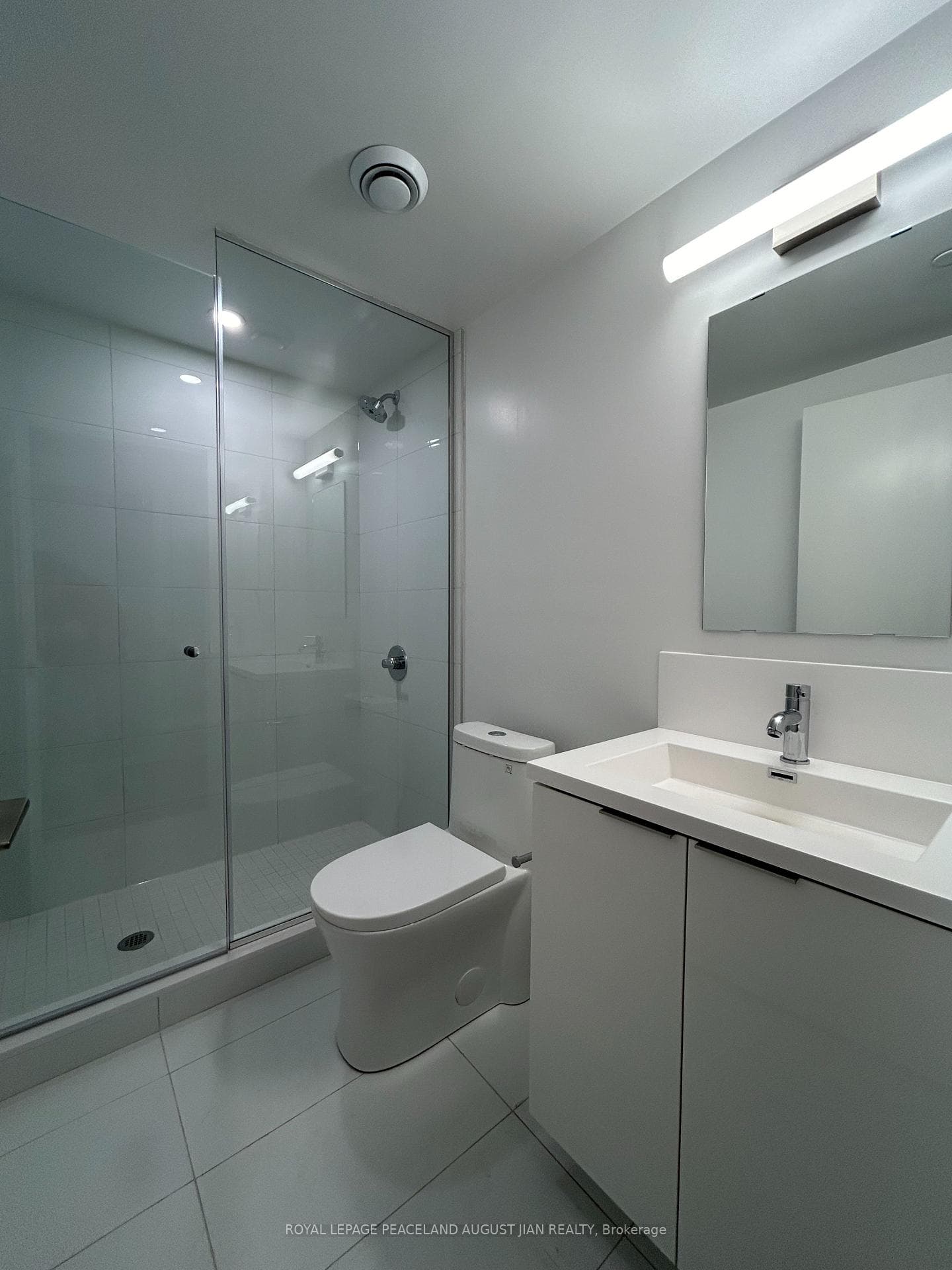 121 St Patrick Street Unit 422 photo 7