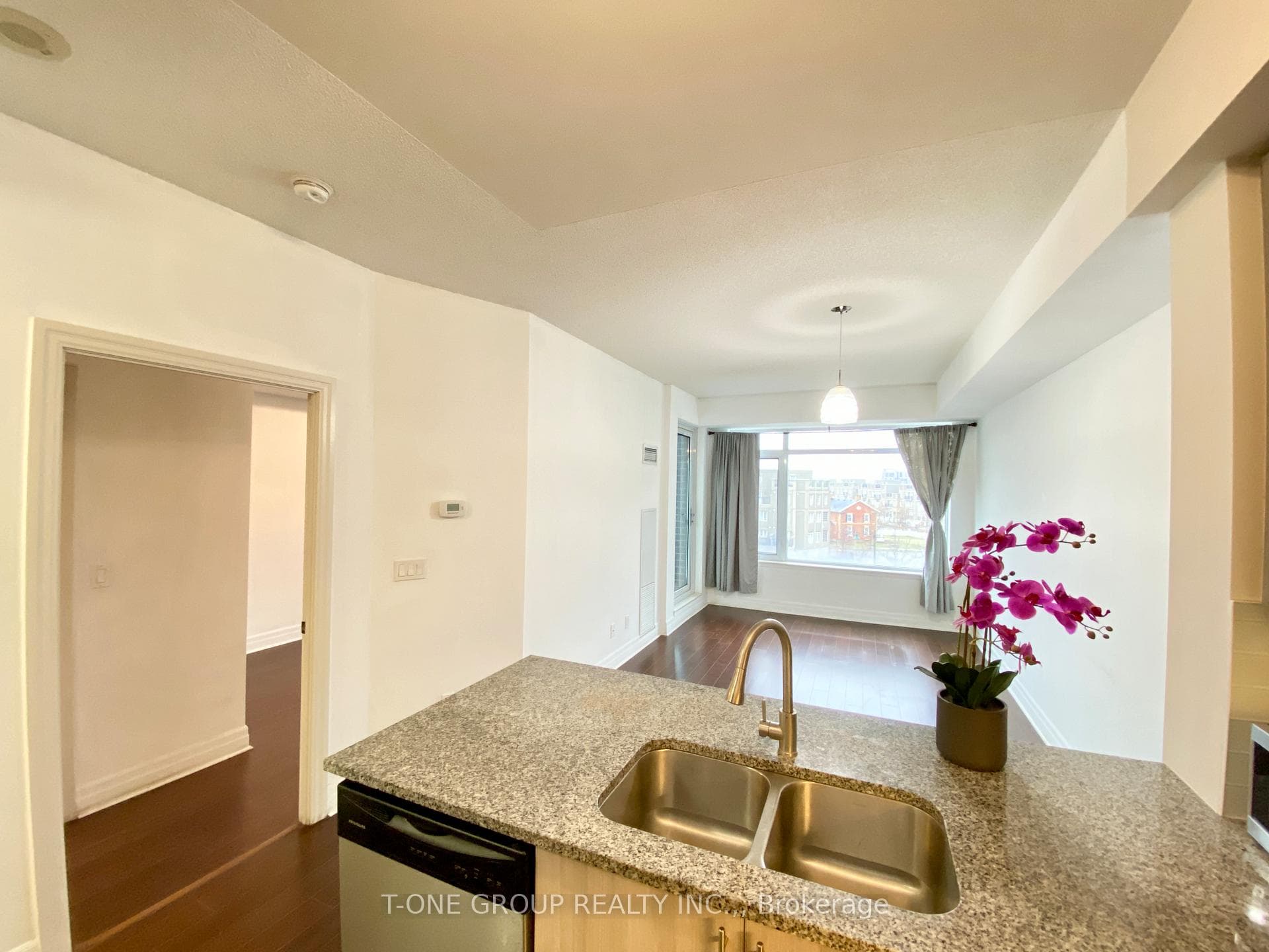 8130 Birchmount Road Unit 419 photo 7